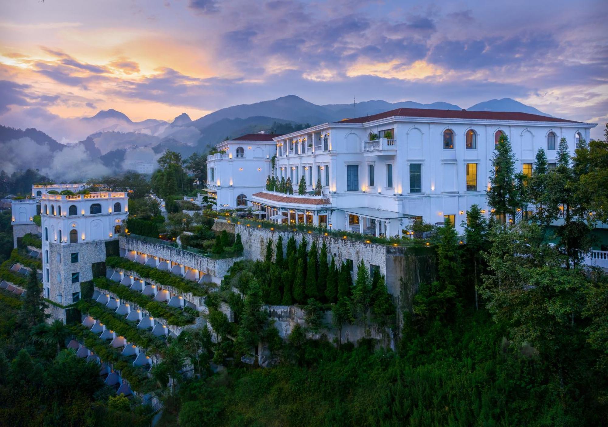 Silk Path Grand & Hotel