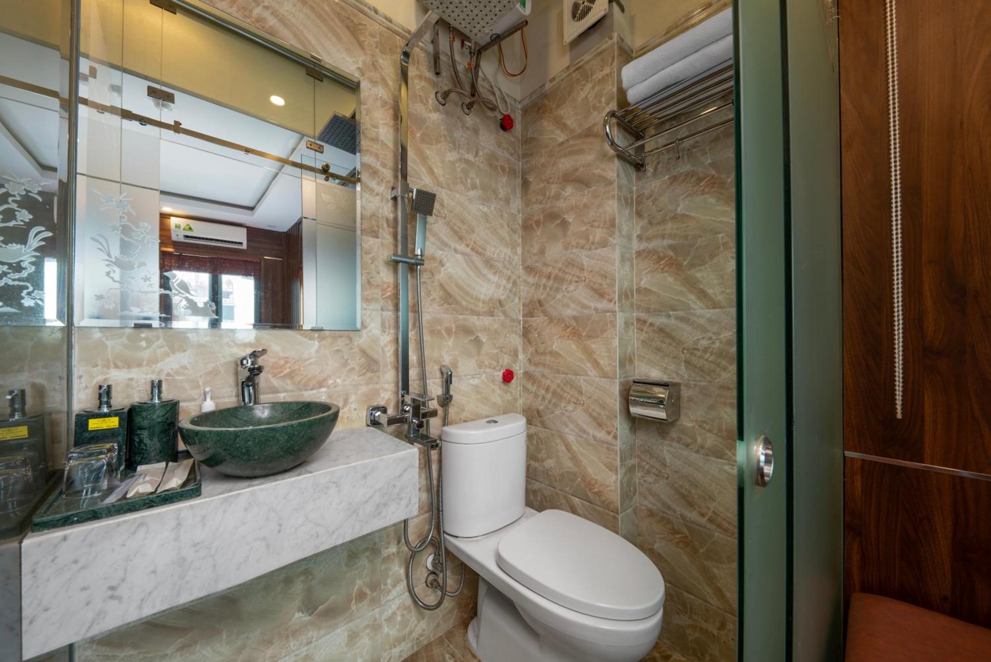 Airport - Convenient & Friendly Hostel Hanoi