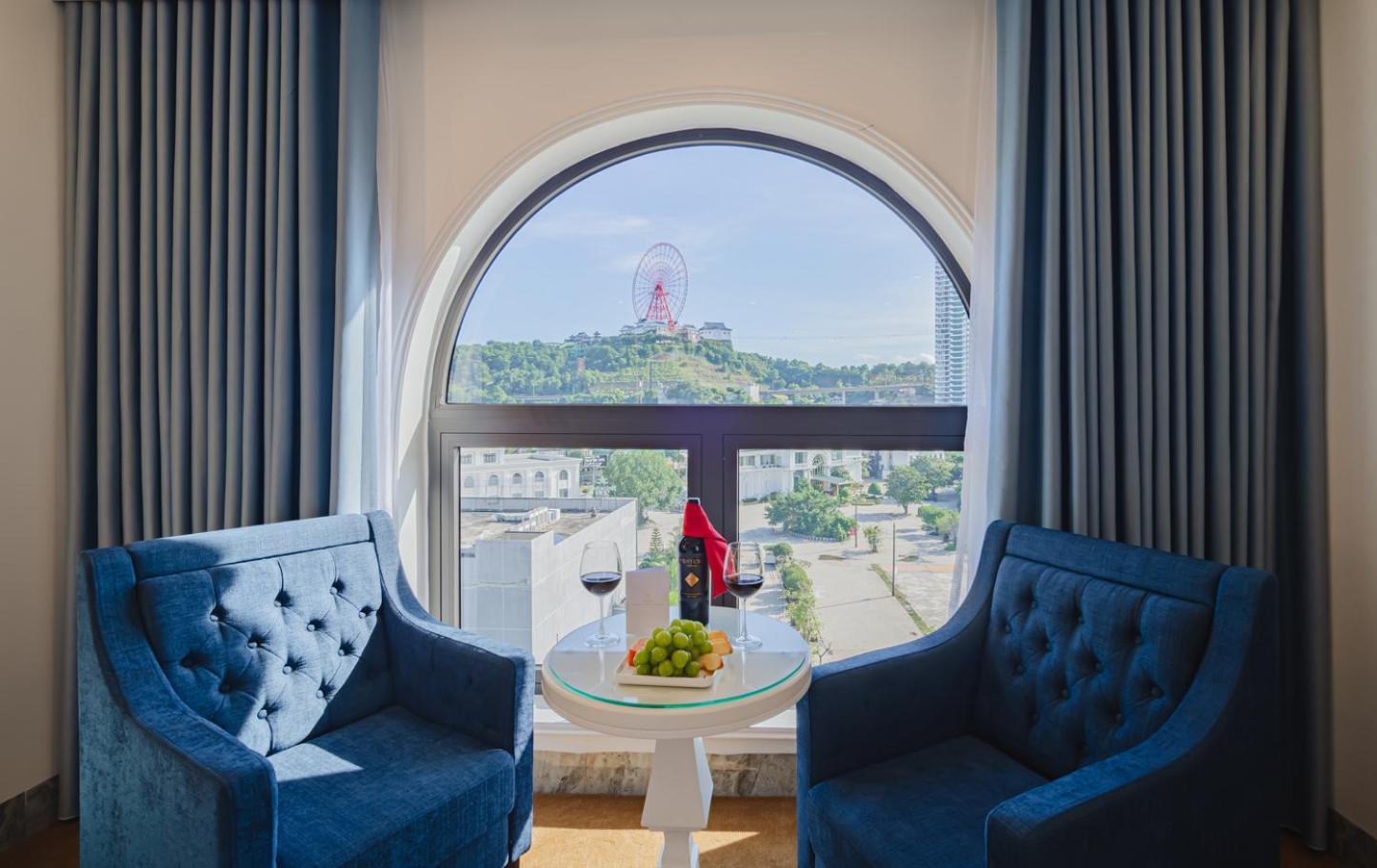Grand View Palace Hotel 5*