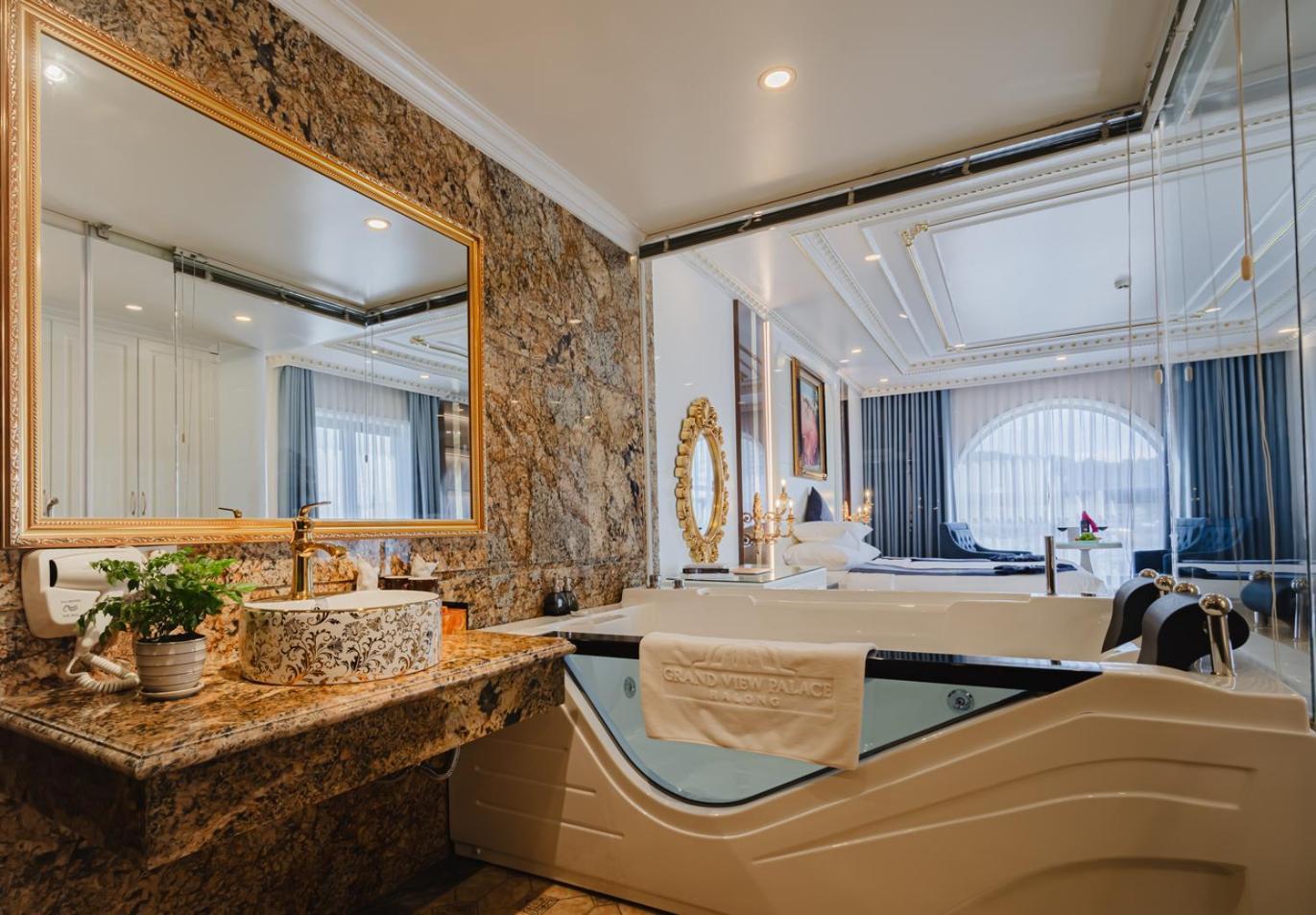 Grand View Palace Hotel