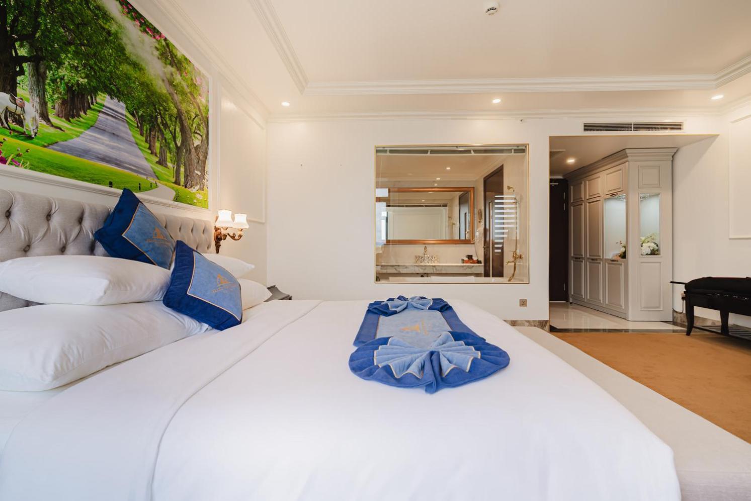 Grand View Palace 5*