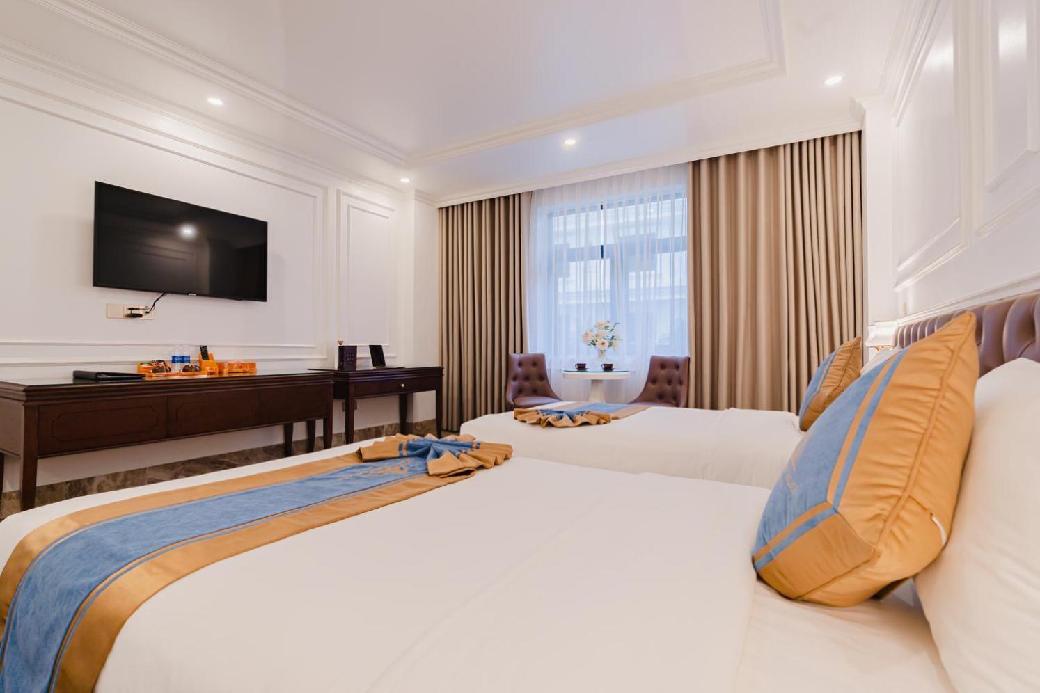 Grand View Palace 5*