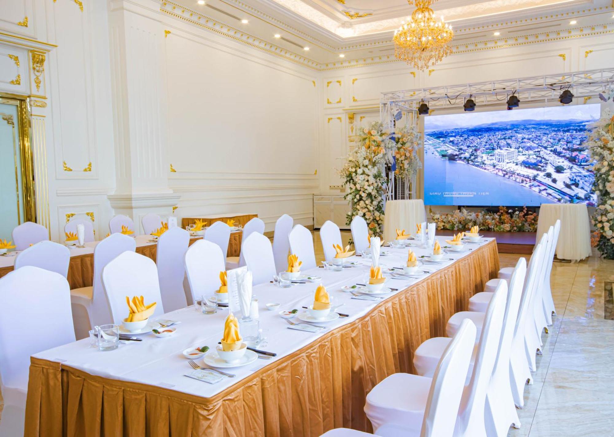 Hotel Grand View Palace 5*