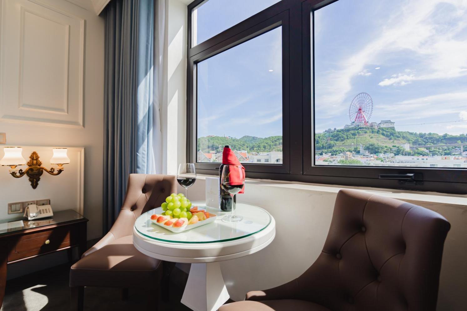 Grand View Palace 5*