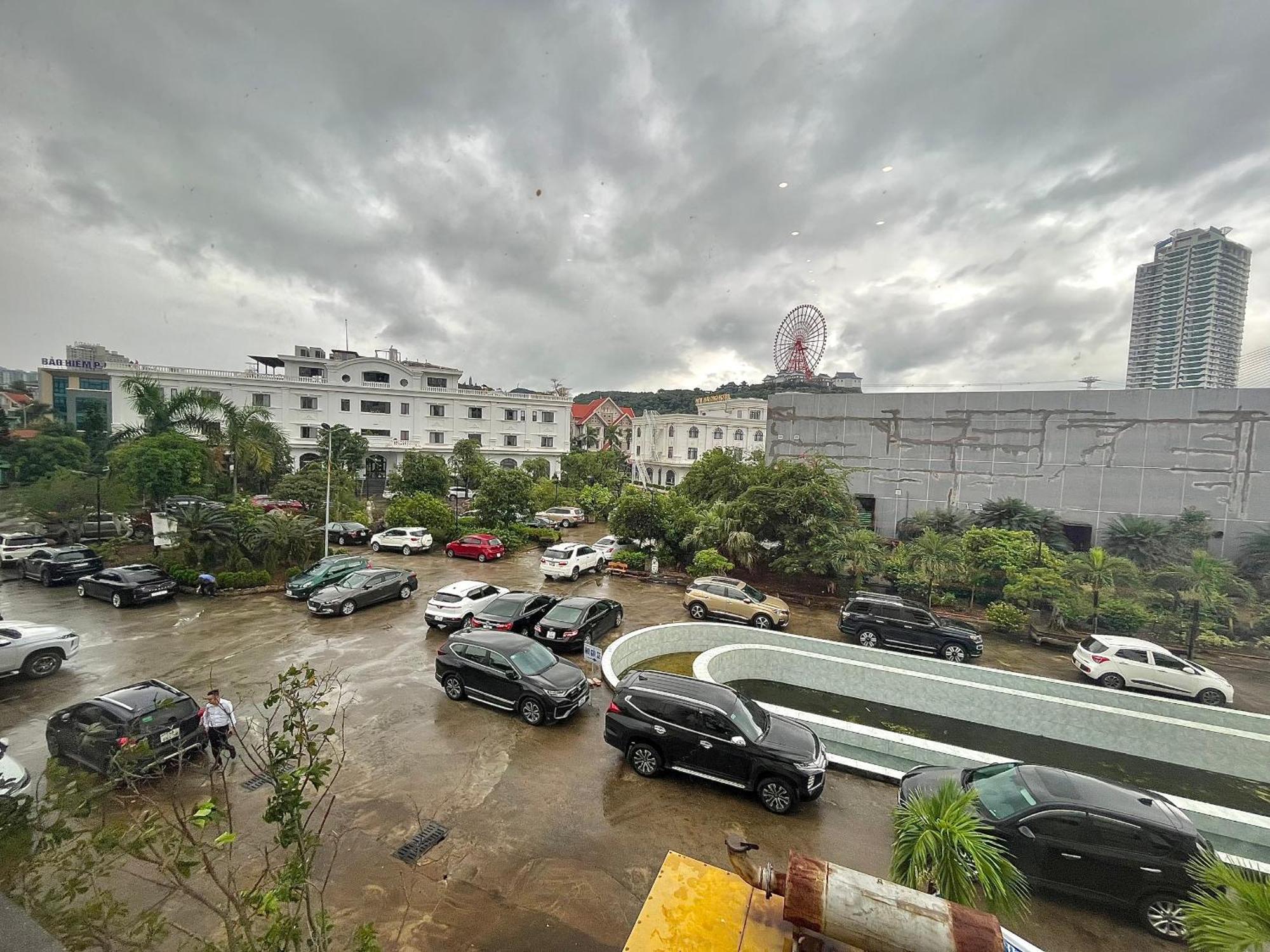 Grand View Palace 5*