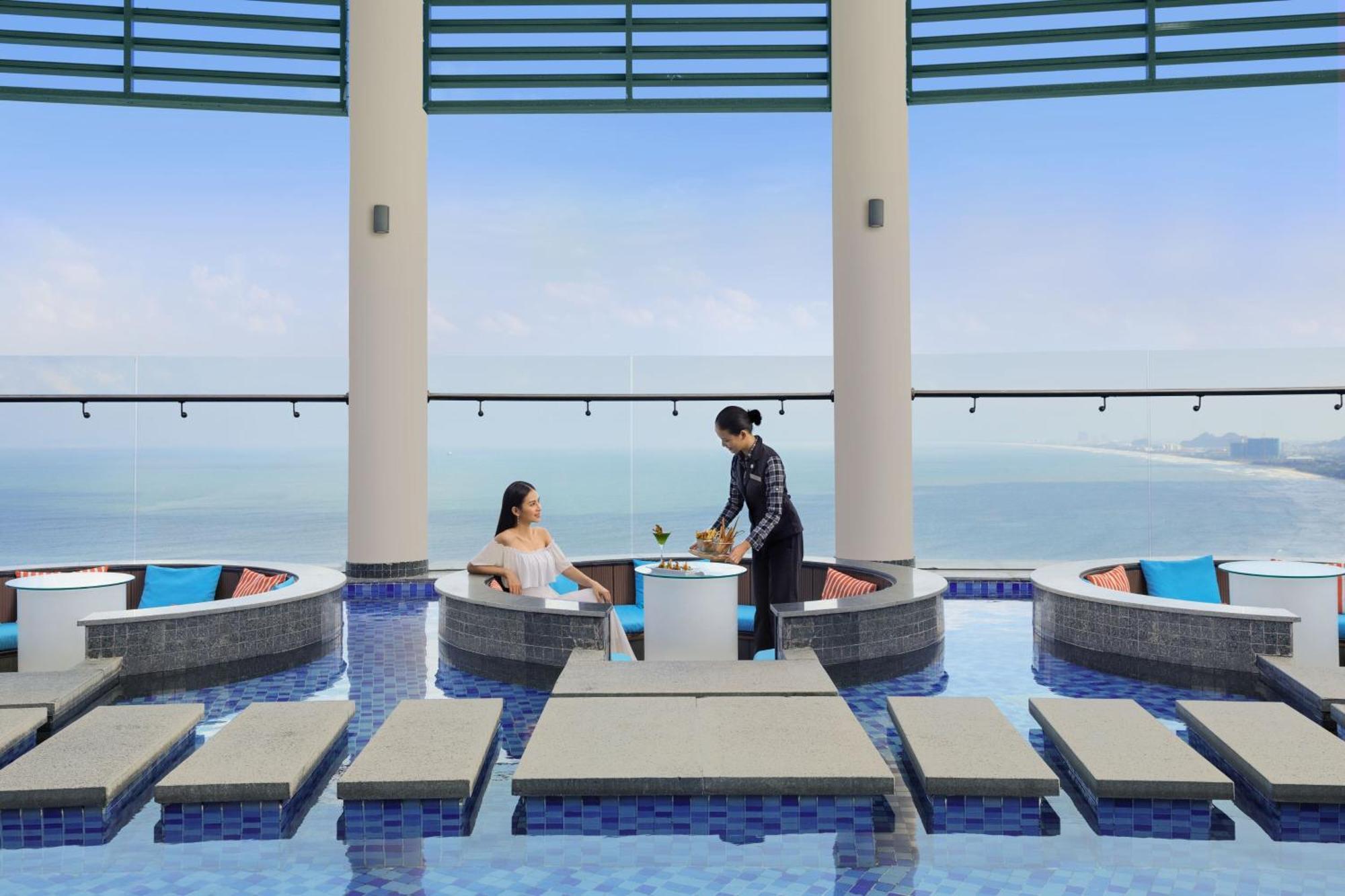Four Points By Sheraton Khách sạn