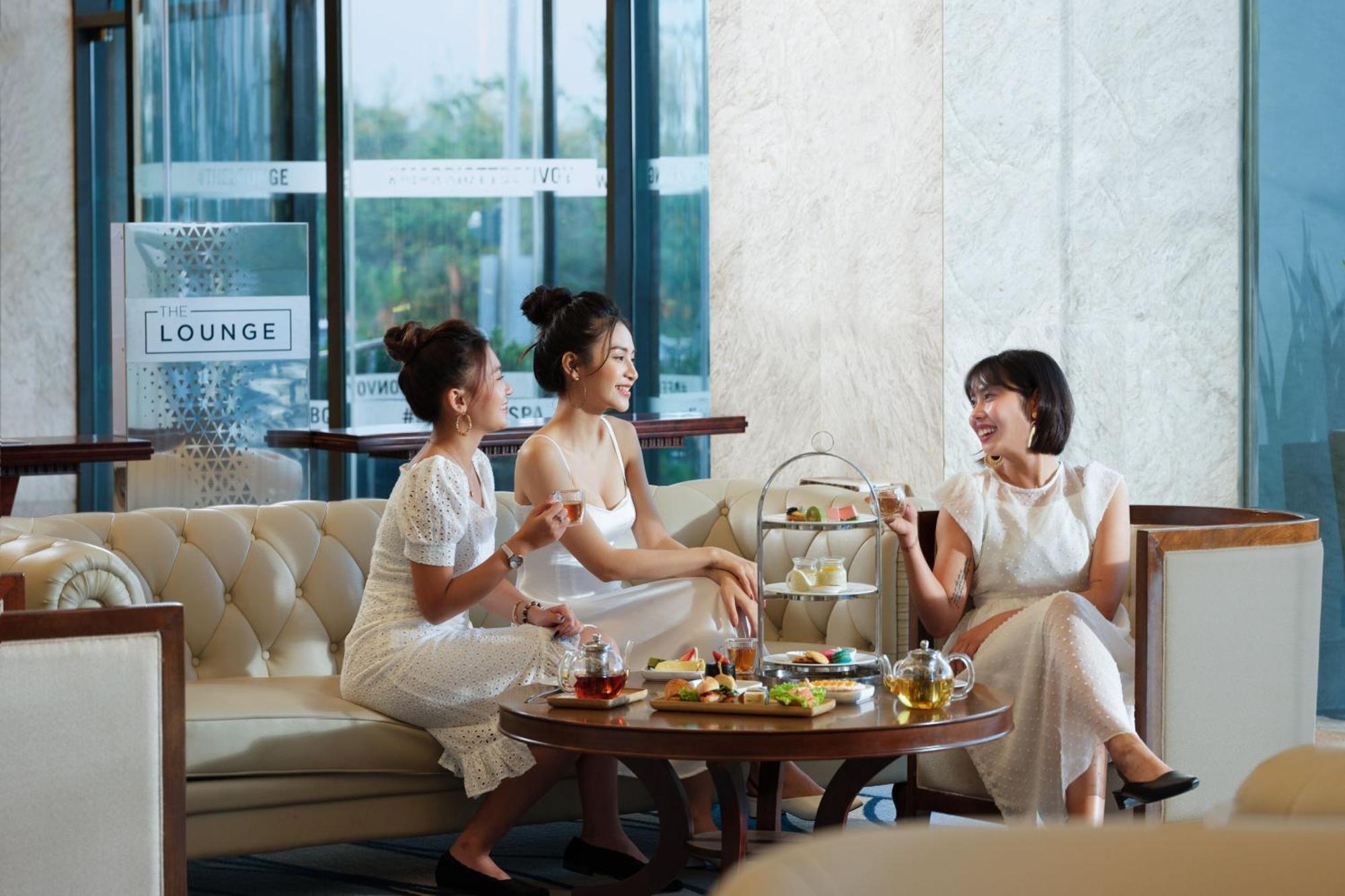 Khách sạn Four Points By Sheraton 5*