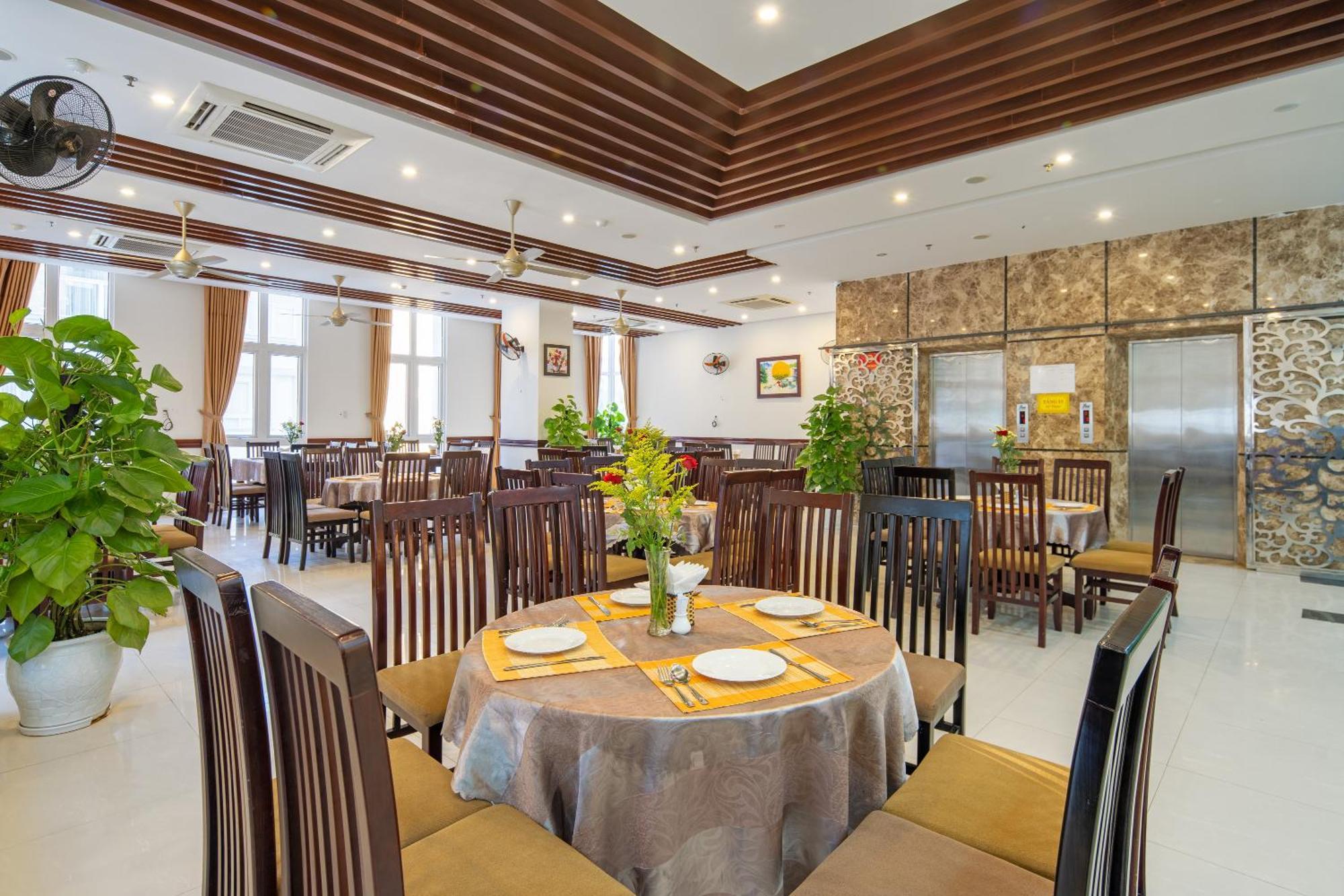Hotel Tay Bac