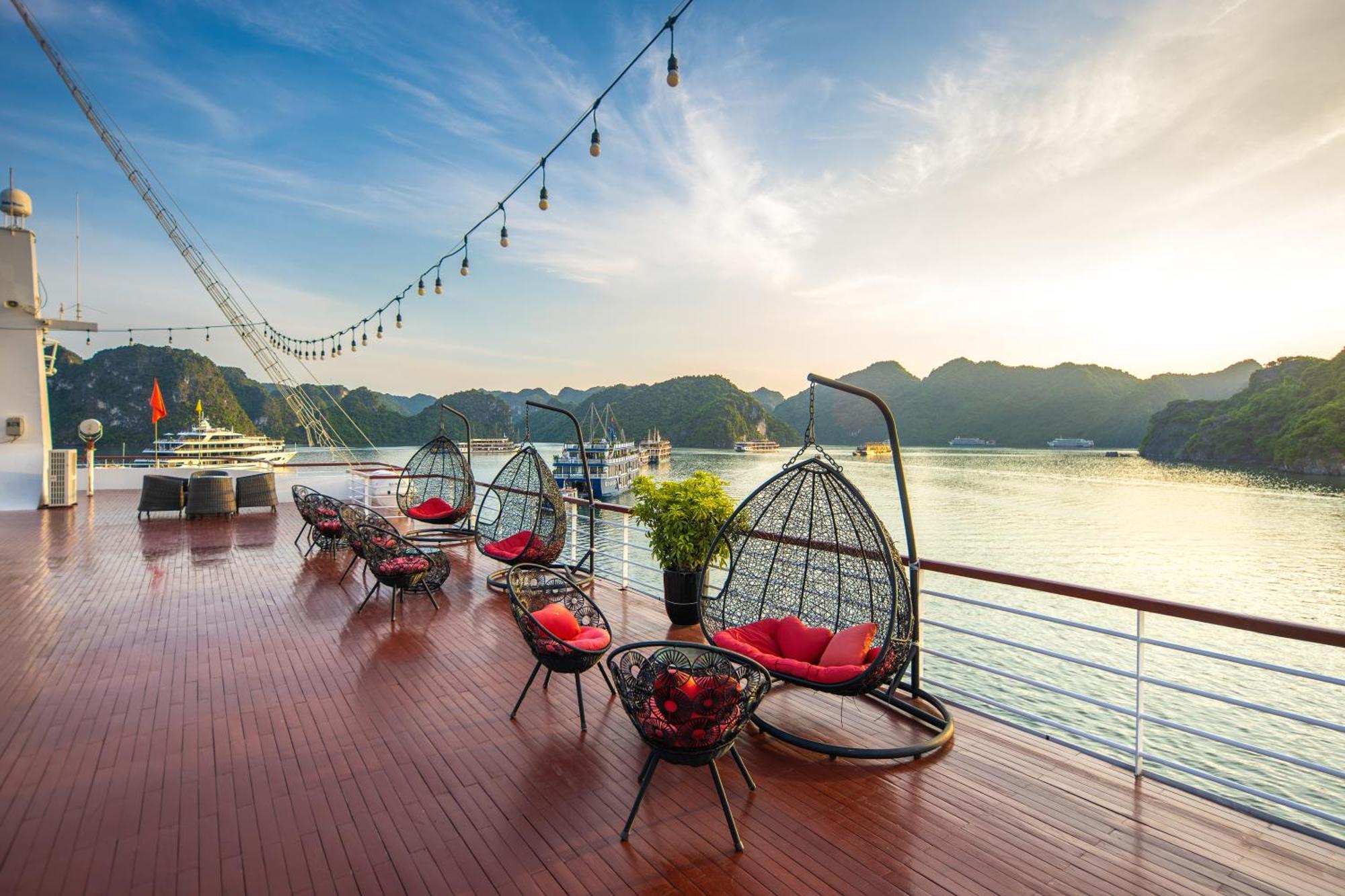 Aqua Of The Seas Cruise Halong  5*
