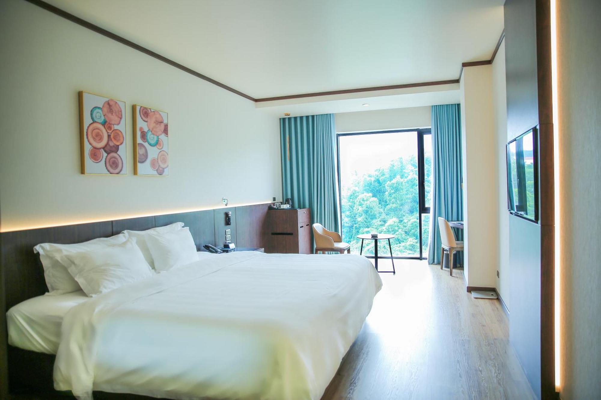 Wyndham Legend Halong Ha Long