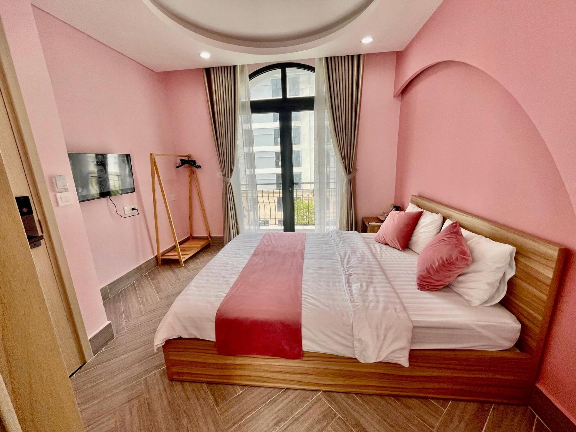 Aparthotel Teddy 96 & Cafe-3 Stars-grand World 3*