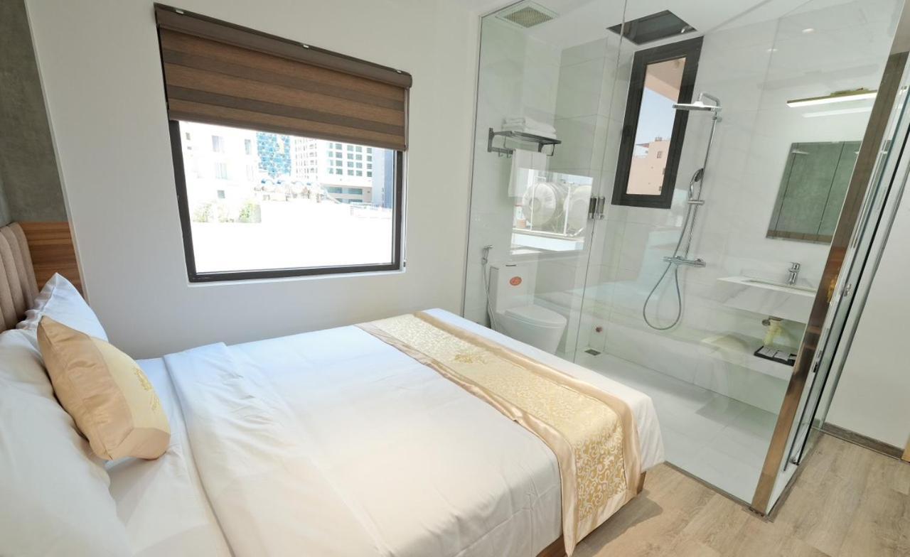 Prague Hotel 3*