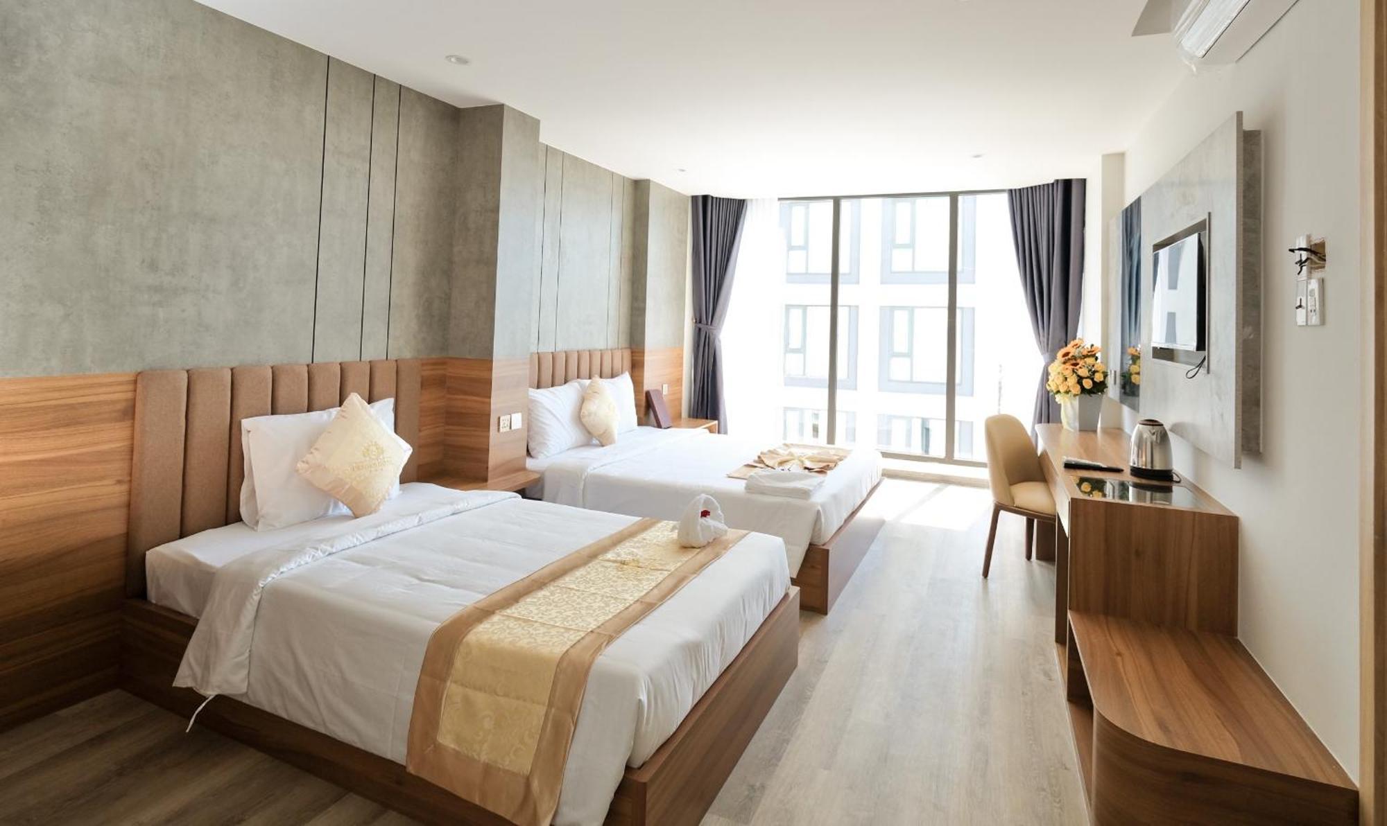 Prague Hotel Nha Trang