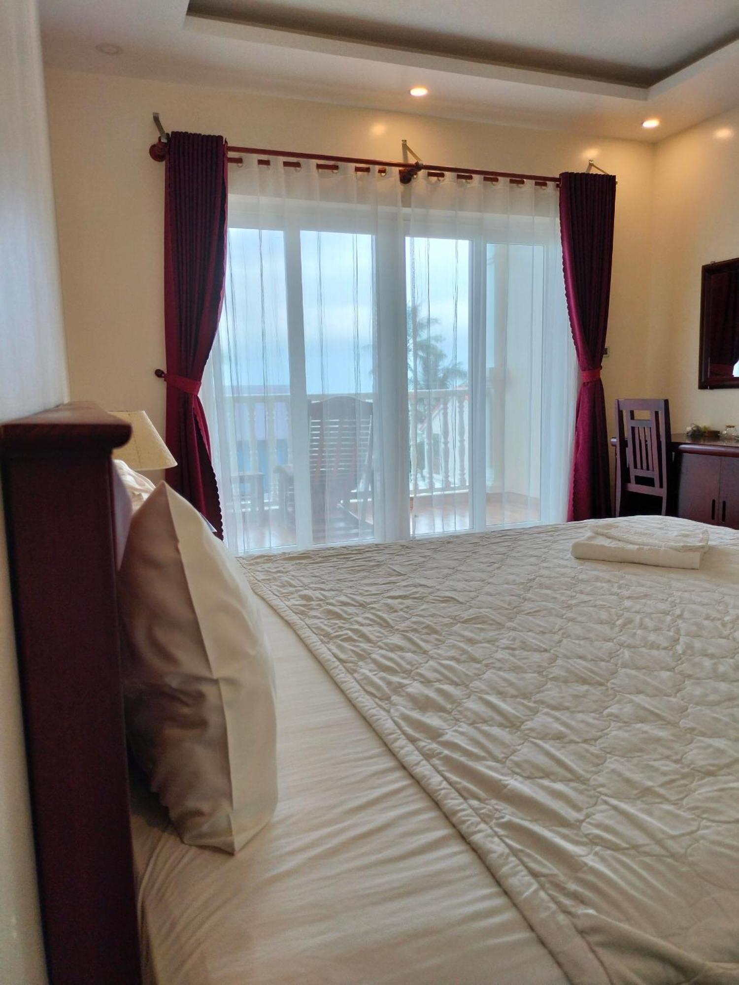 Phuong Binh House 3*