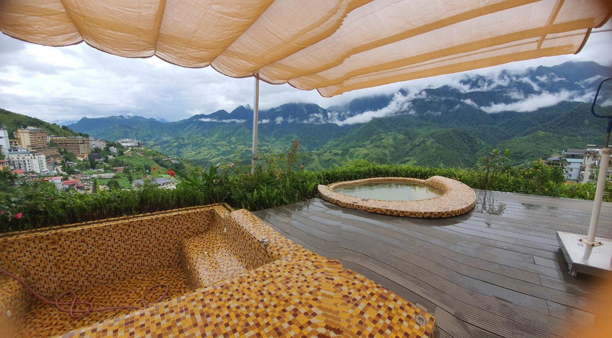 Khách sạn Phuong Nam 2*