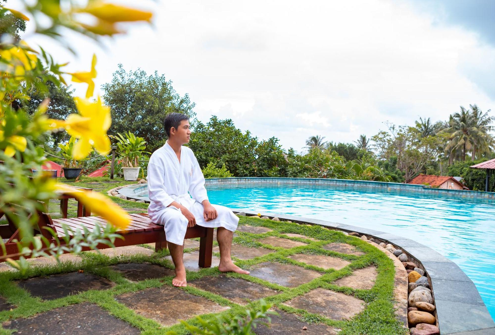 Daisy Resort
