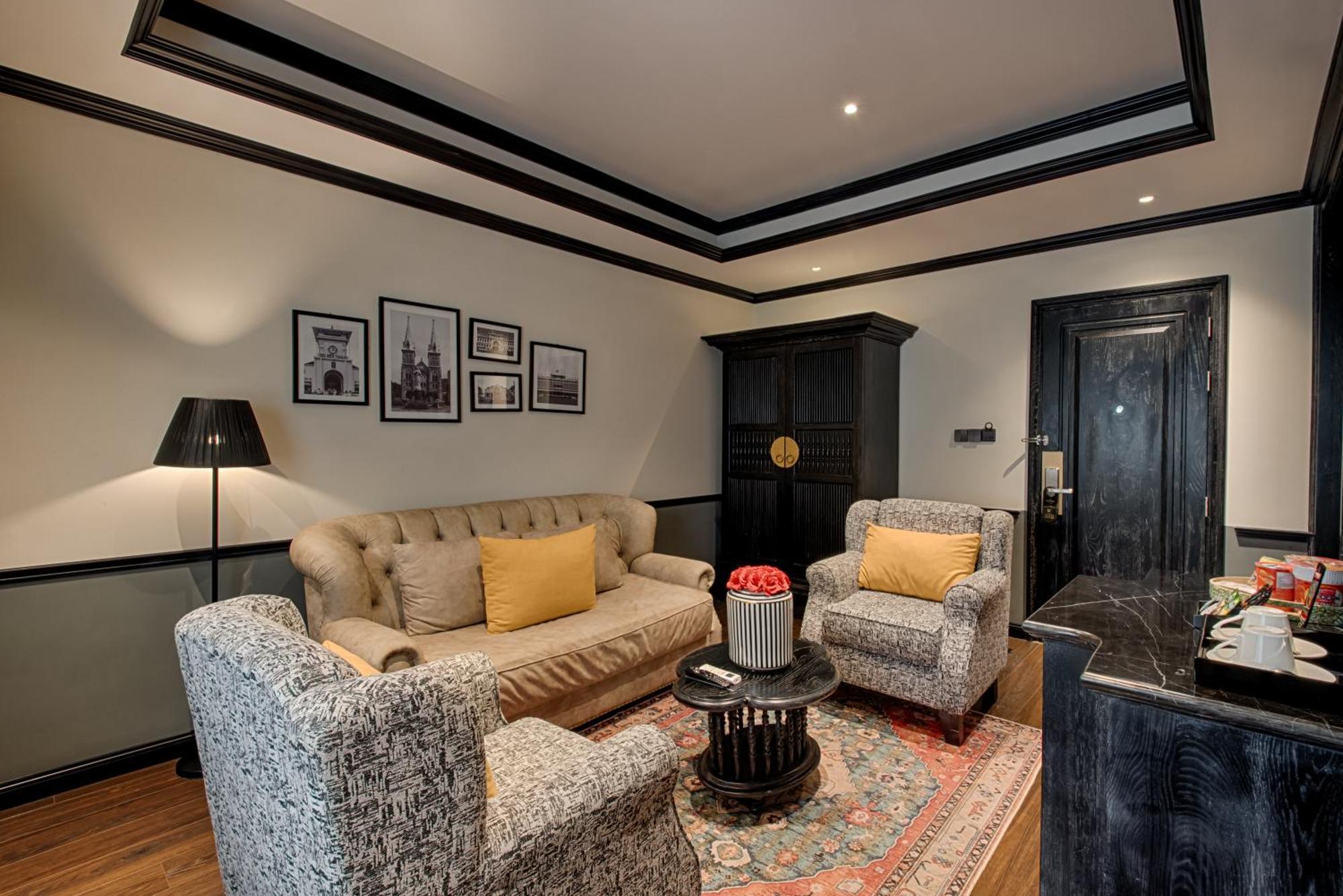 Hotel Monarque 4*