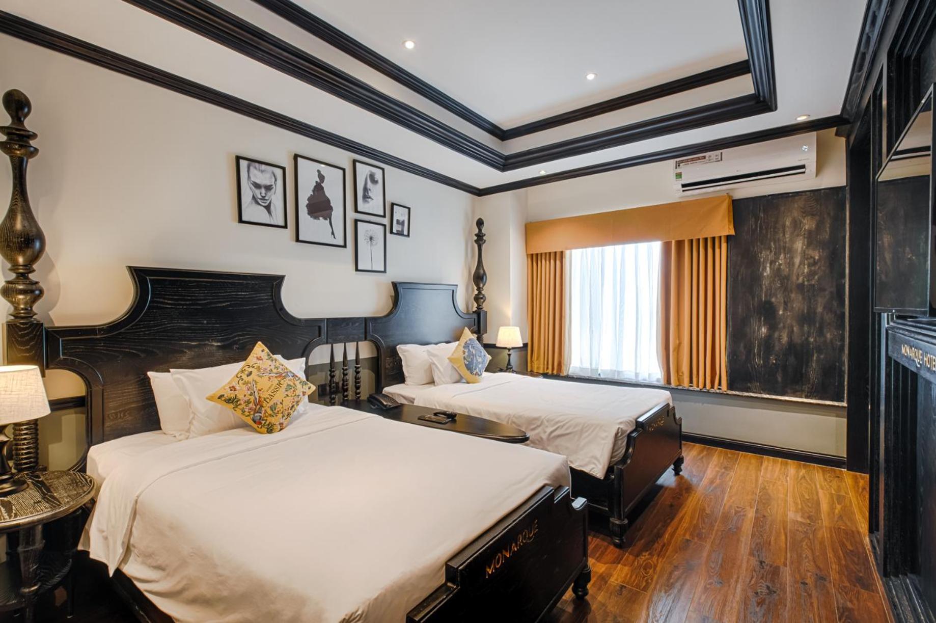 Monarque Da Nang