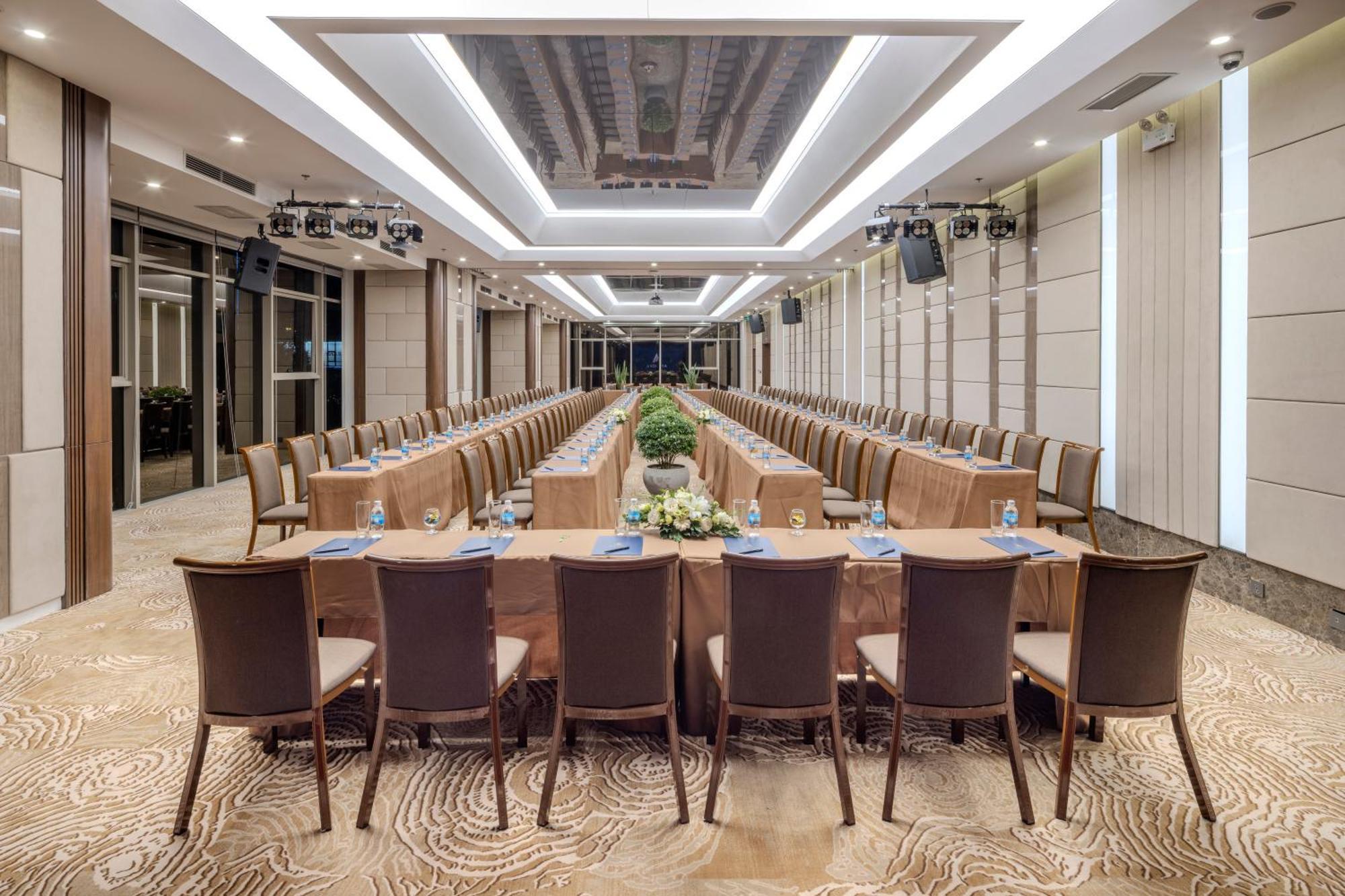 Hotel Annova Nha Trang