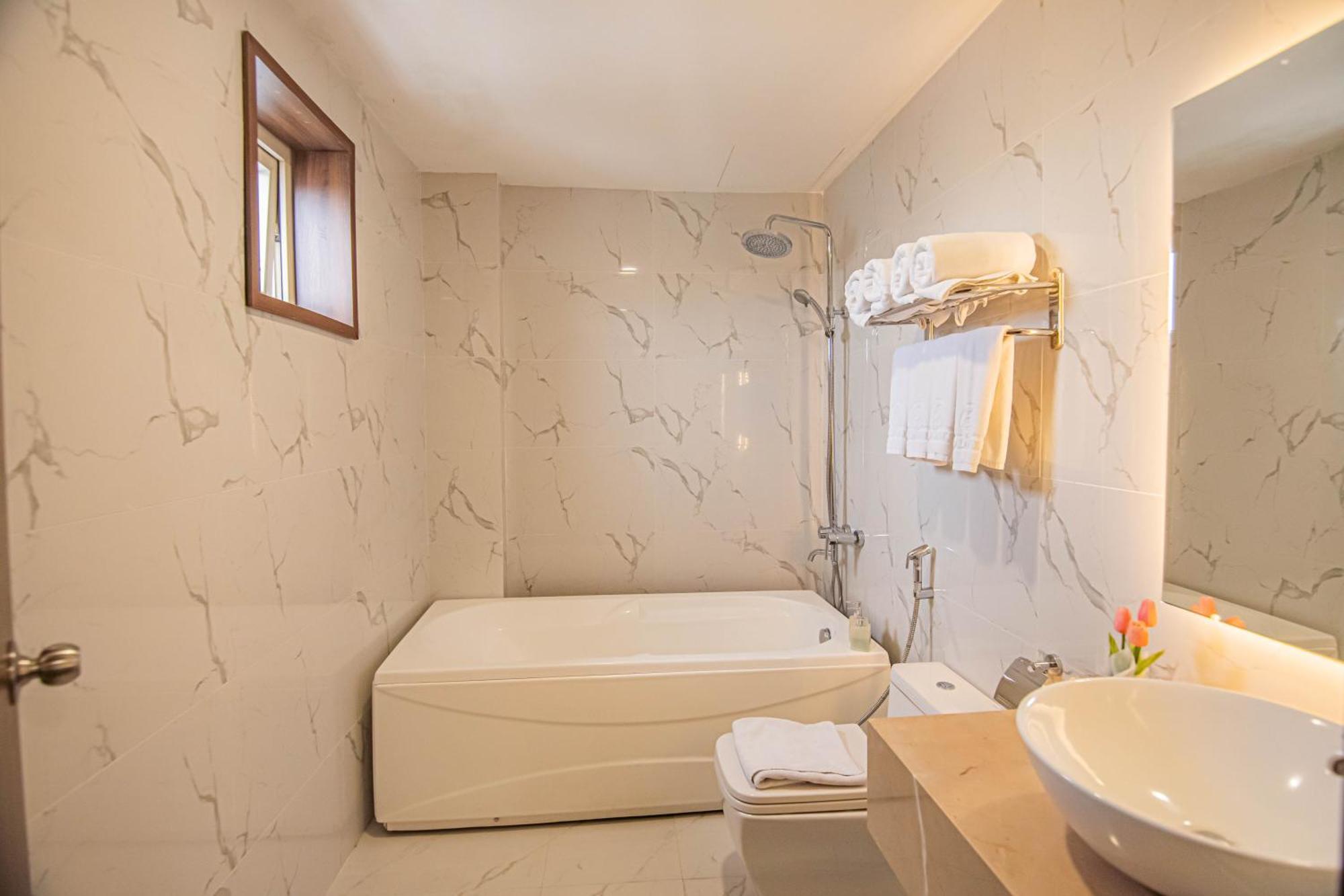 Hotel Gold By Haviland