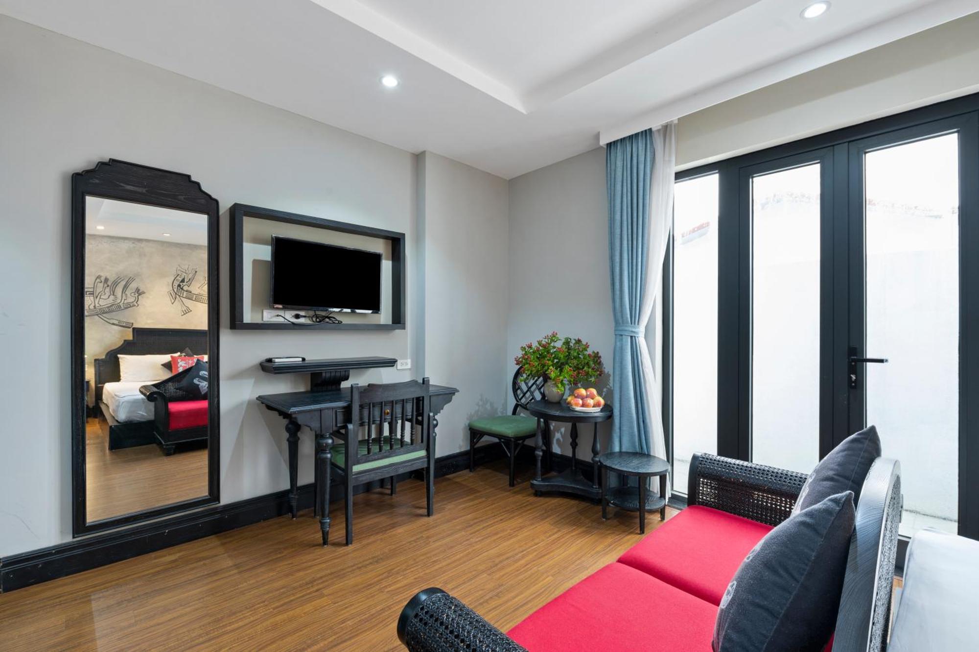 22land 52 Ngo Huyen & Hotel