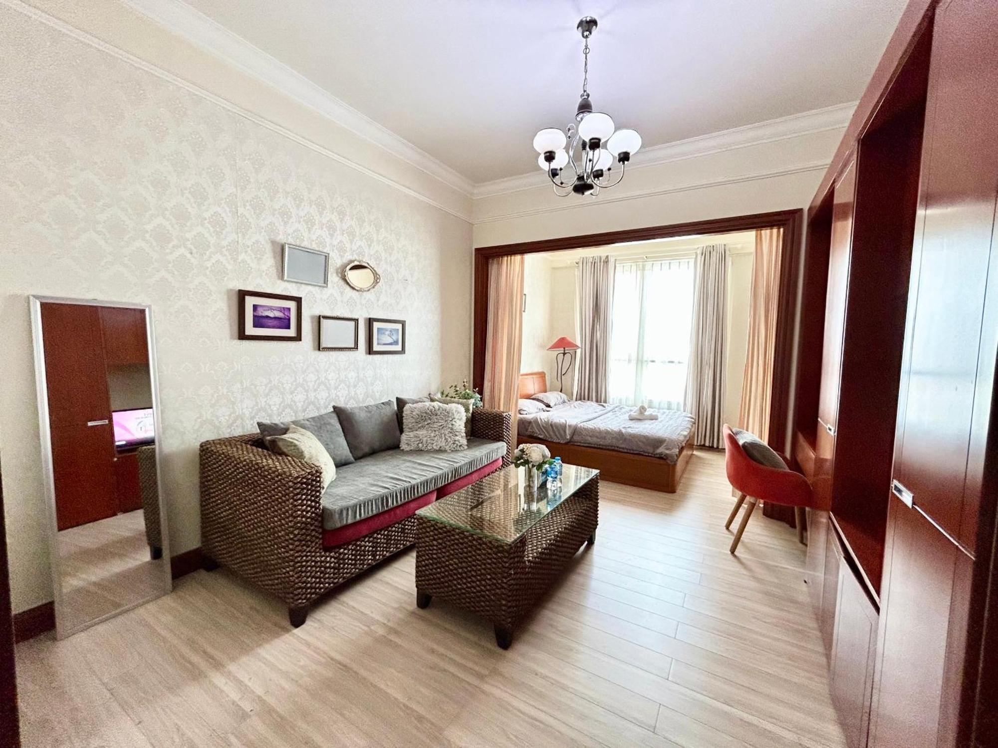 Chung Cu The Manor 2 Phong 38m2 View Lau Cao Nhin Ra Thanh Pho *
