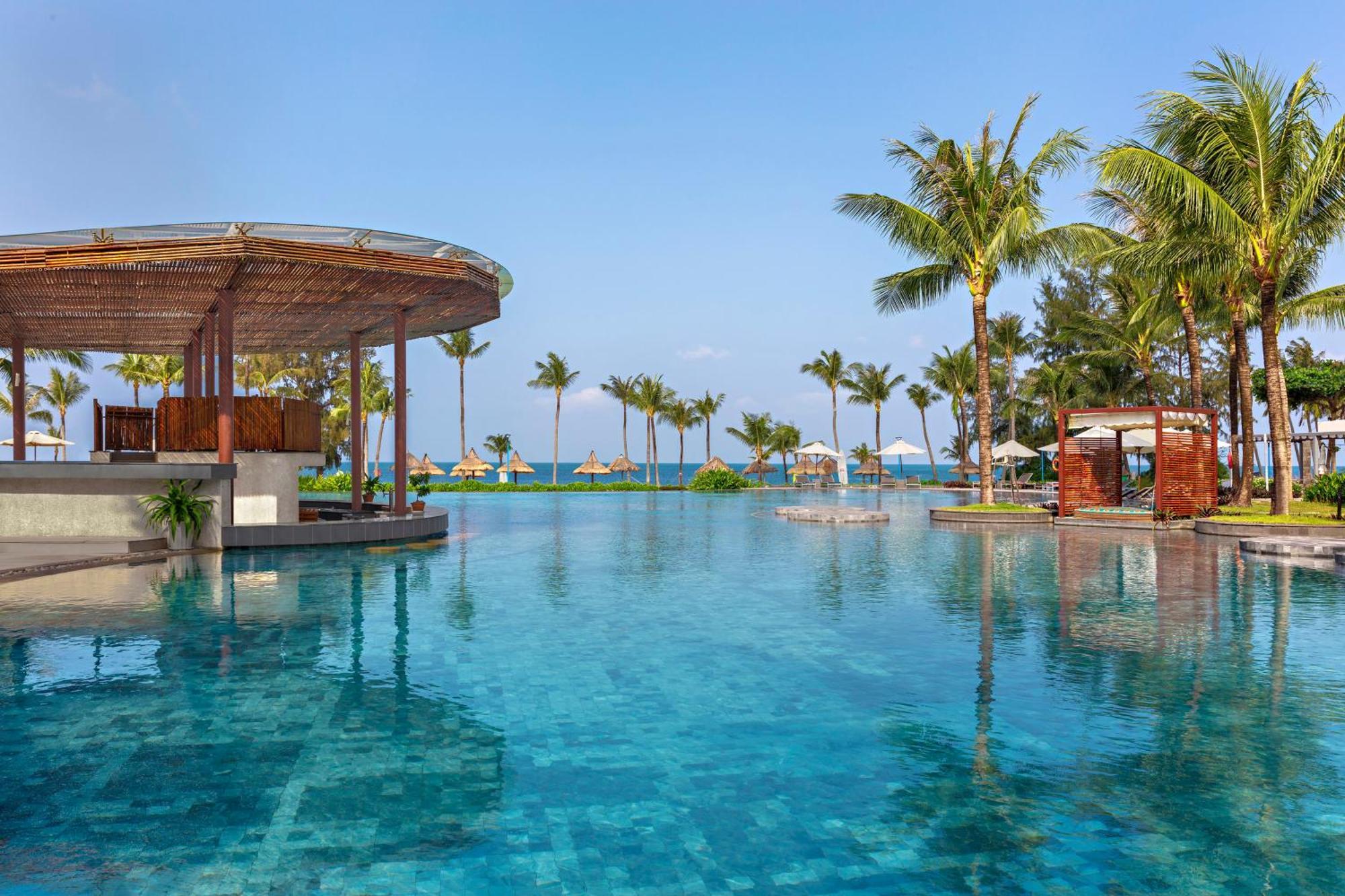 Sol Beach House 5*