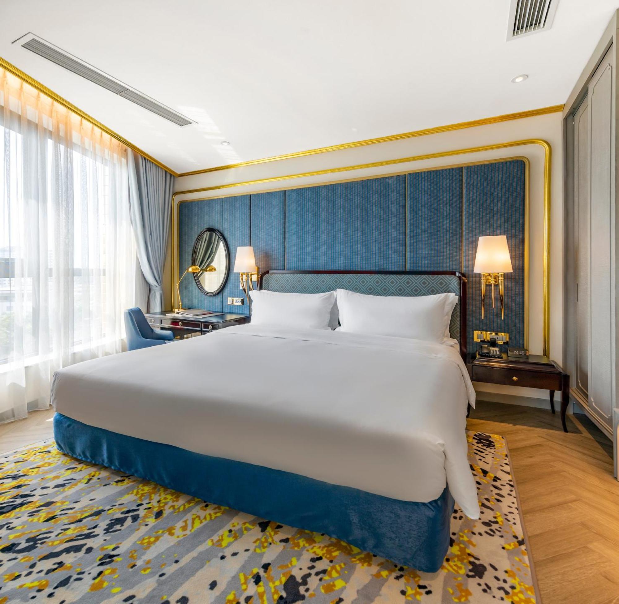 Dolce By Wyndham Golden Hotel