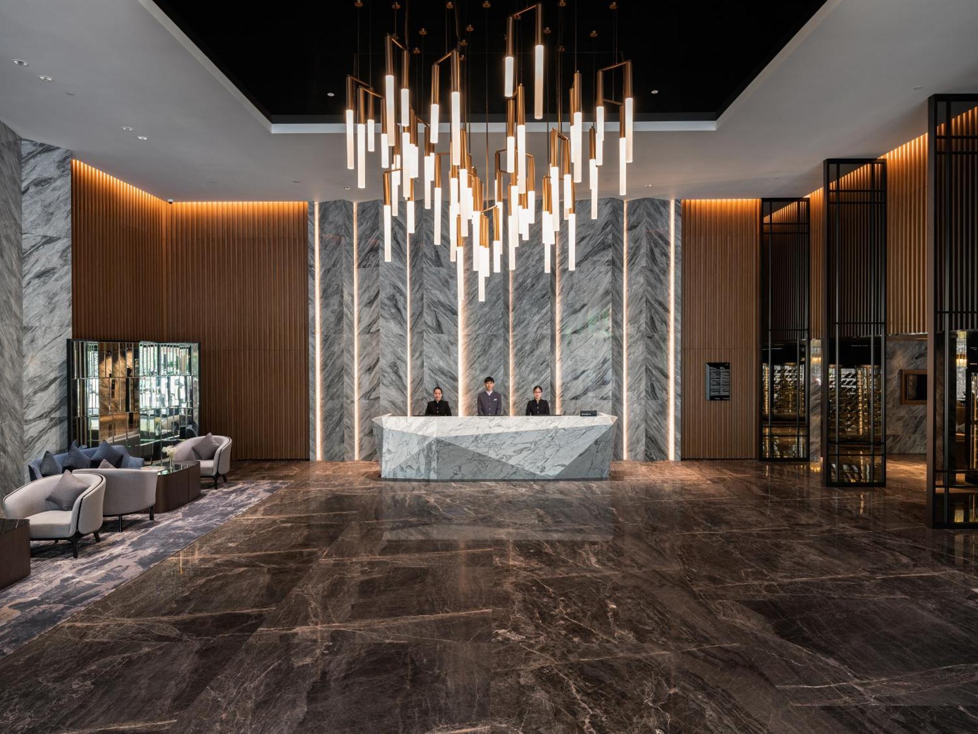Hotel Crowne Plaza Centre By Ihg 5*