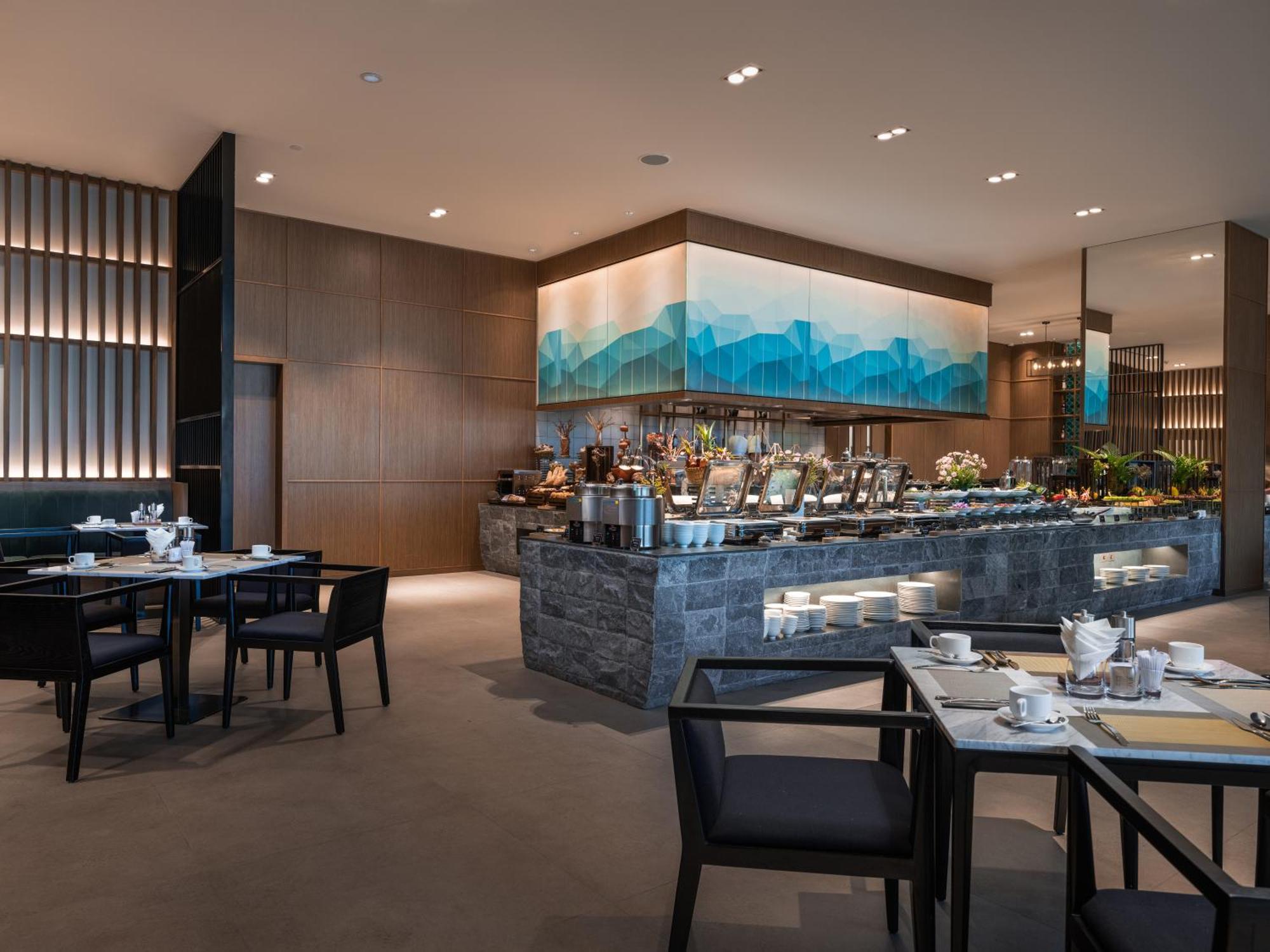 Crowne Plaza Centre By Ihg Hotel 5*