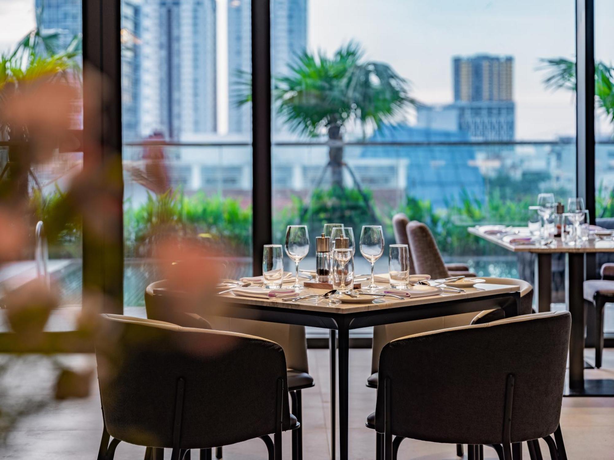 Crowne Plaza Centre By Ihg Hotel Đà Nẵng