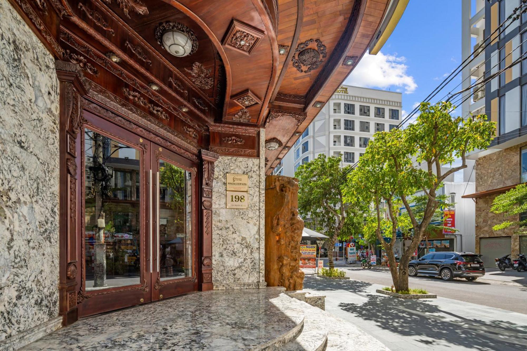 Monalisa Luxury Đà Nẵng