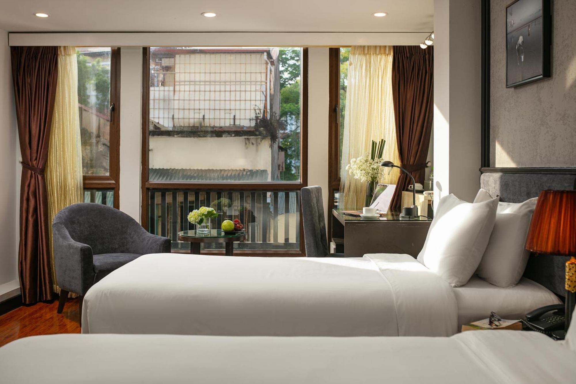 Khách sạn Và La Palm Premier Hà Nội