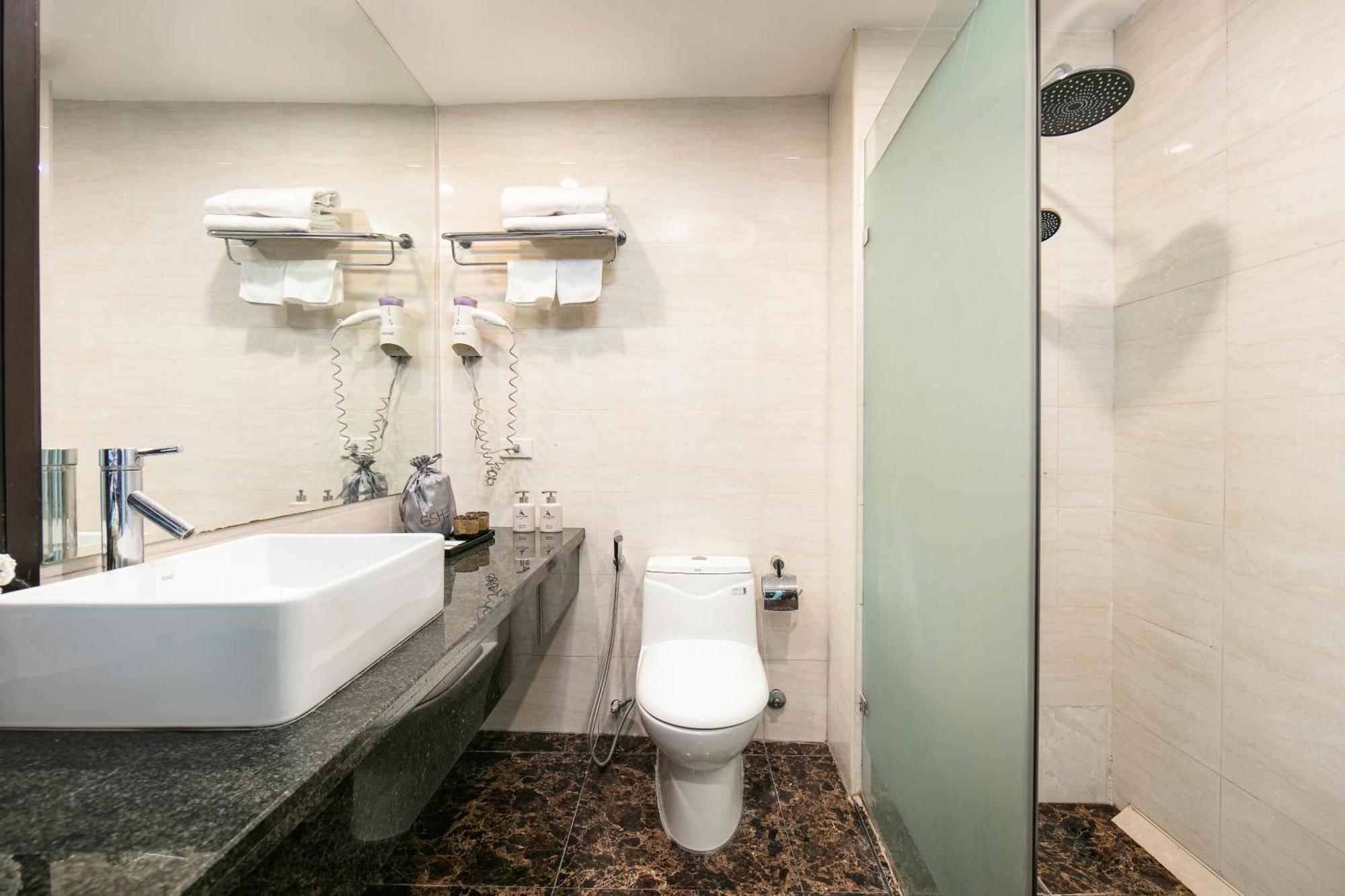 Và La Palm Premier Hà Nội 4*