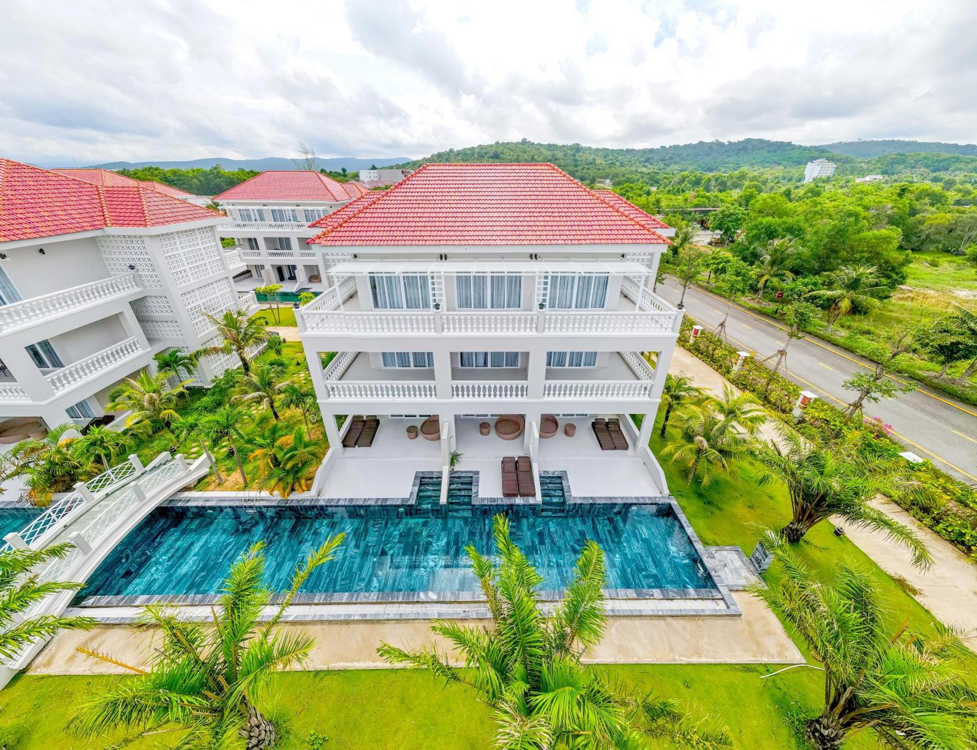 Resort Mercury & Phu Quoc