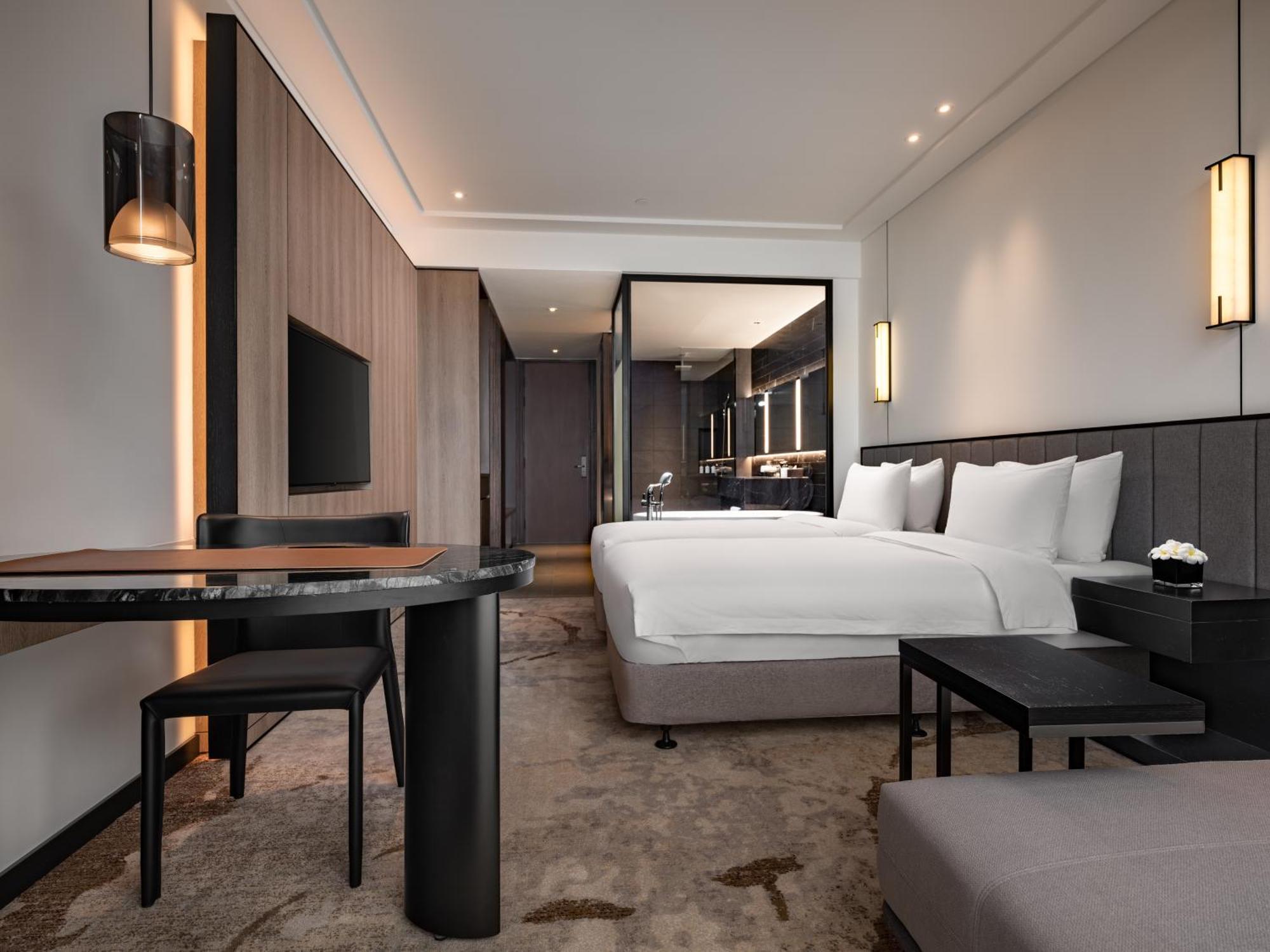 Crowne Plaza Centre By Ihg 5* Đà Nẵng