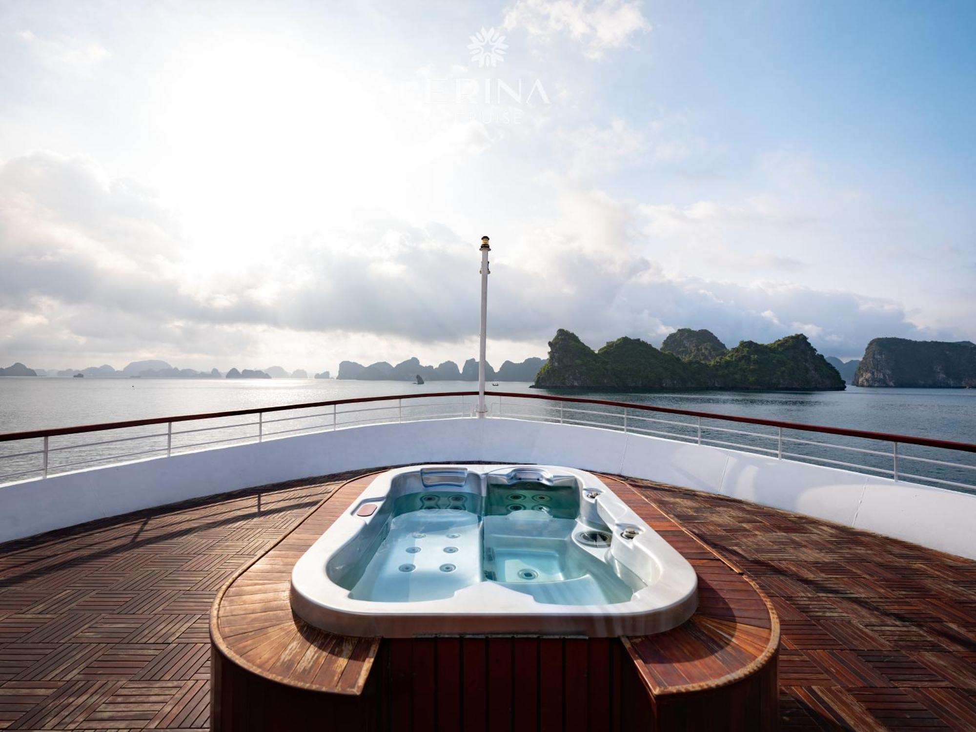 Erina Cruise By Hag 5* Hạ Long