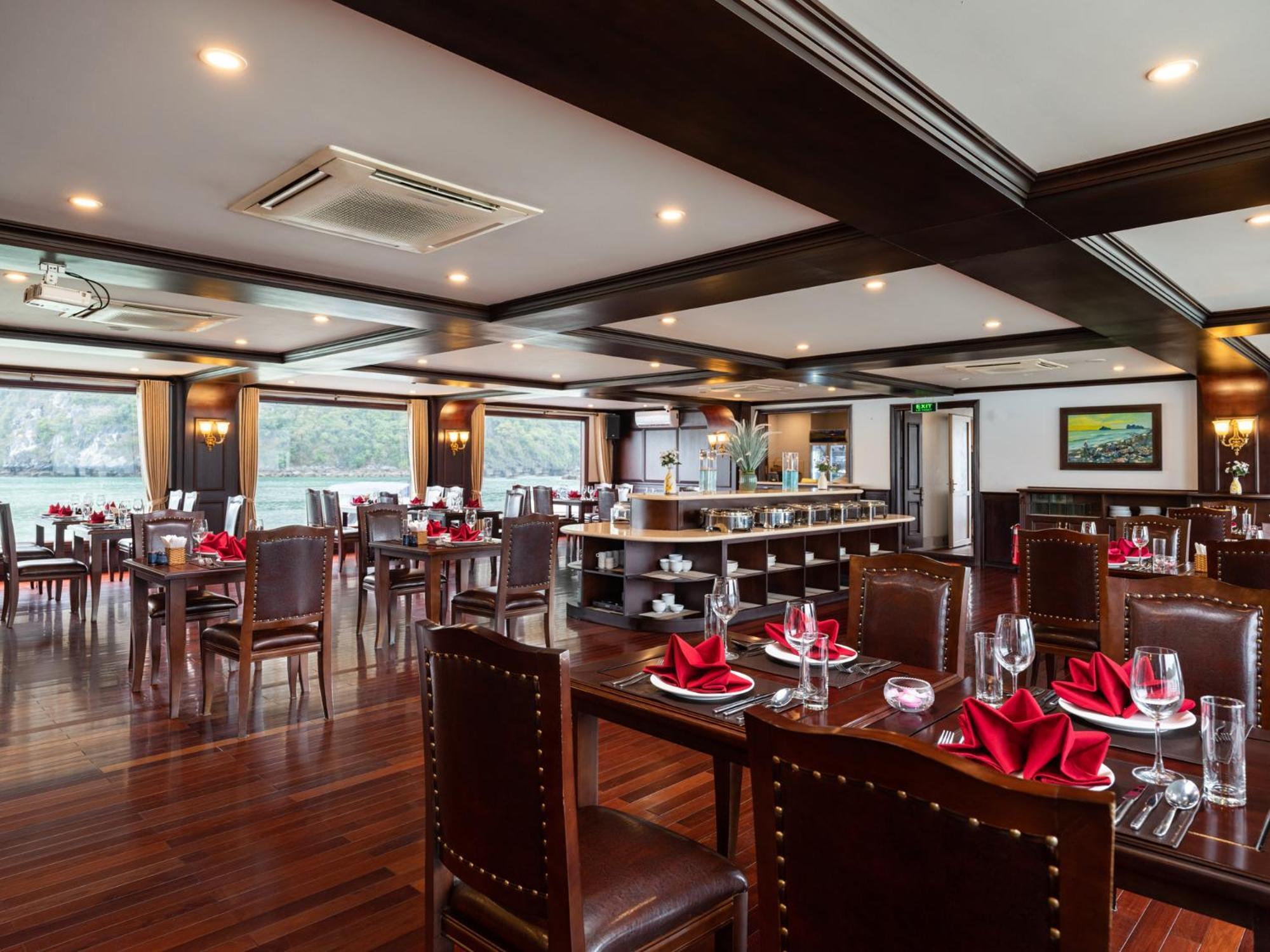 Aqua Of The Seas Cruise Halong 5* Hạ Long