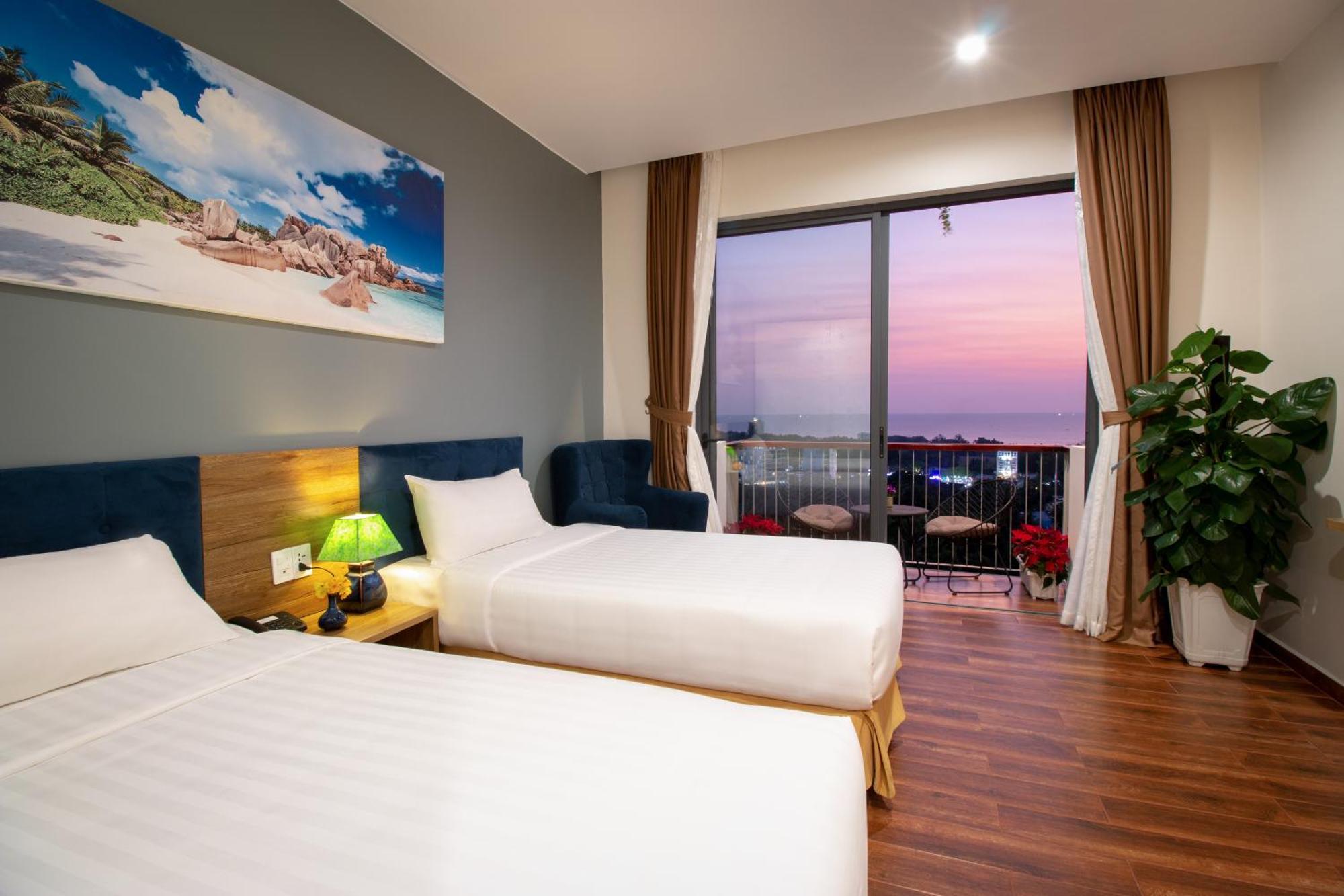 Tom Hill Boutique & Phu Quoc
