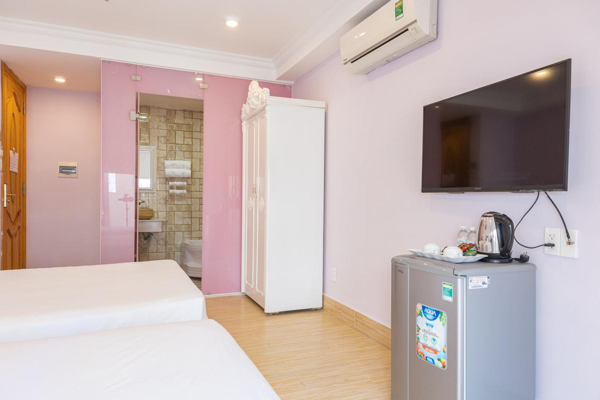 Happy Star Hotel 3*