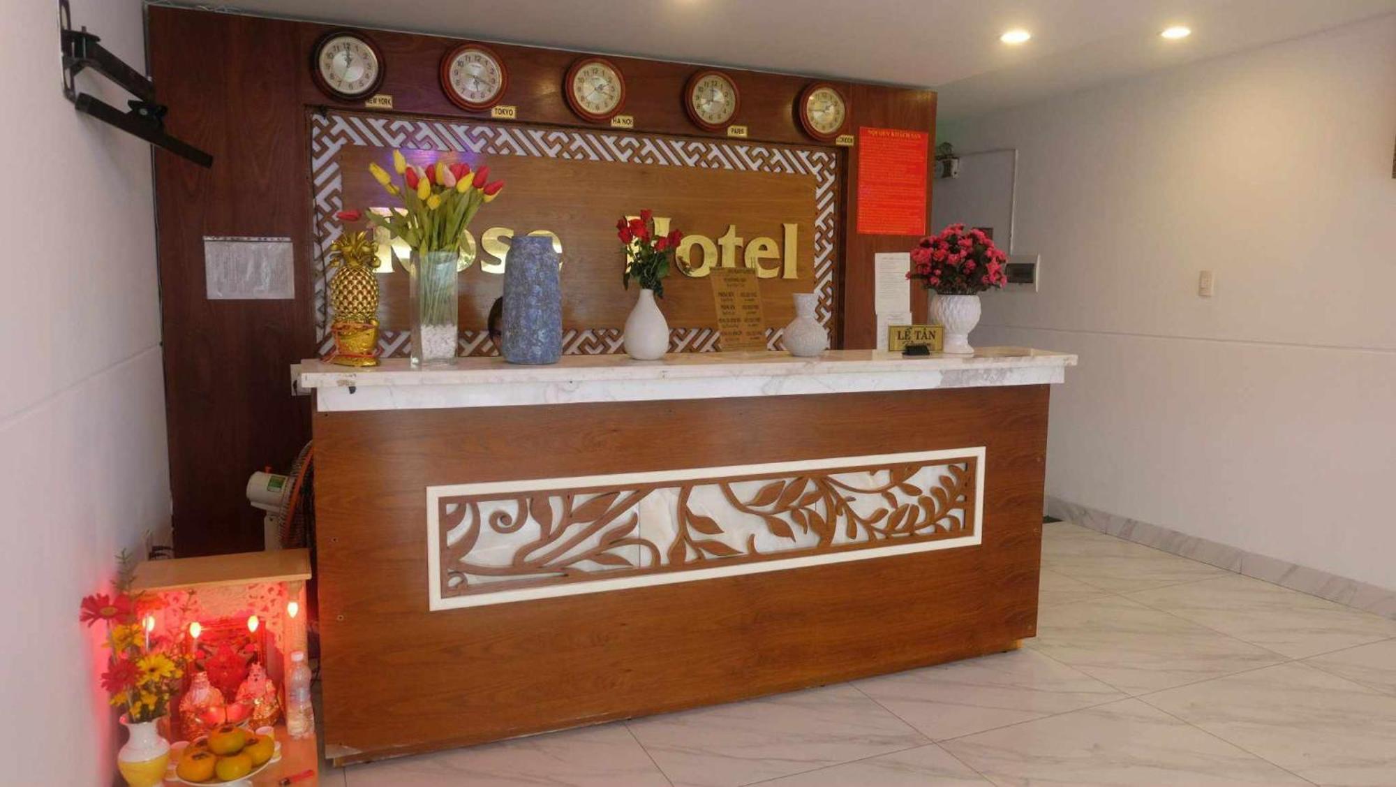 Rose Hotel