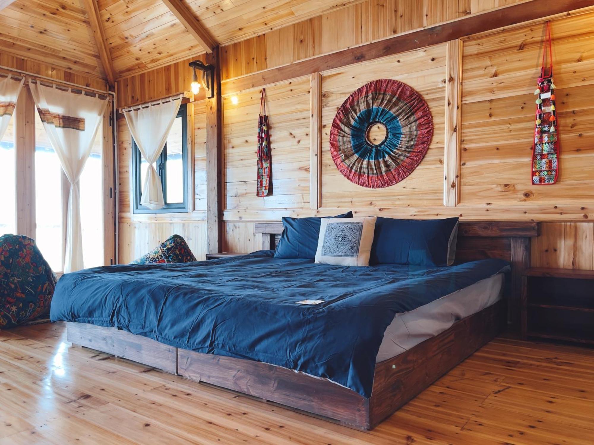 Ap Retreat - Ta Van's Heel Bed & Breakfast