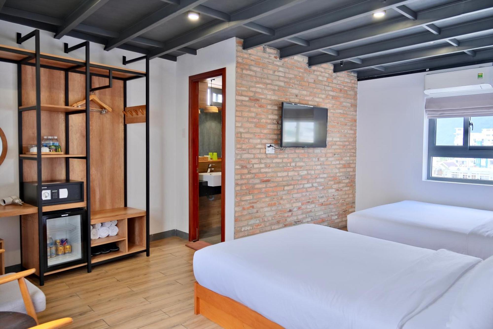 Khách sạn Coast House Nha Trang