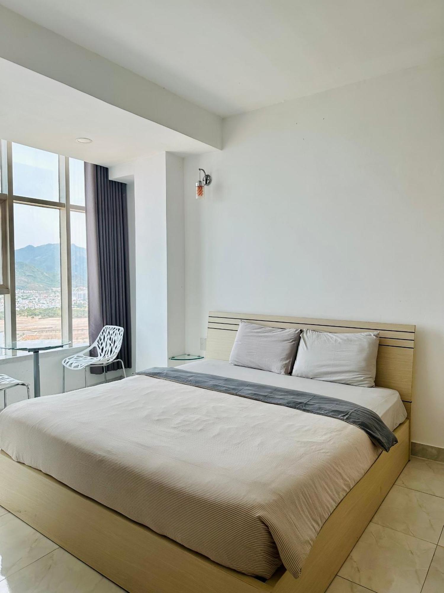 Infinity Sea View Apartment Nha Trang