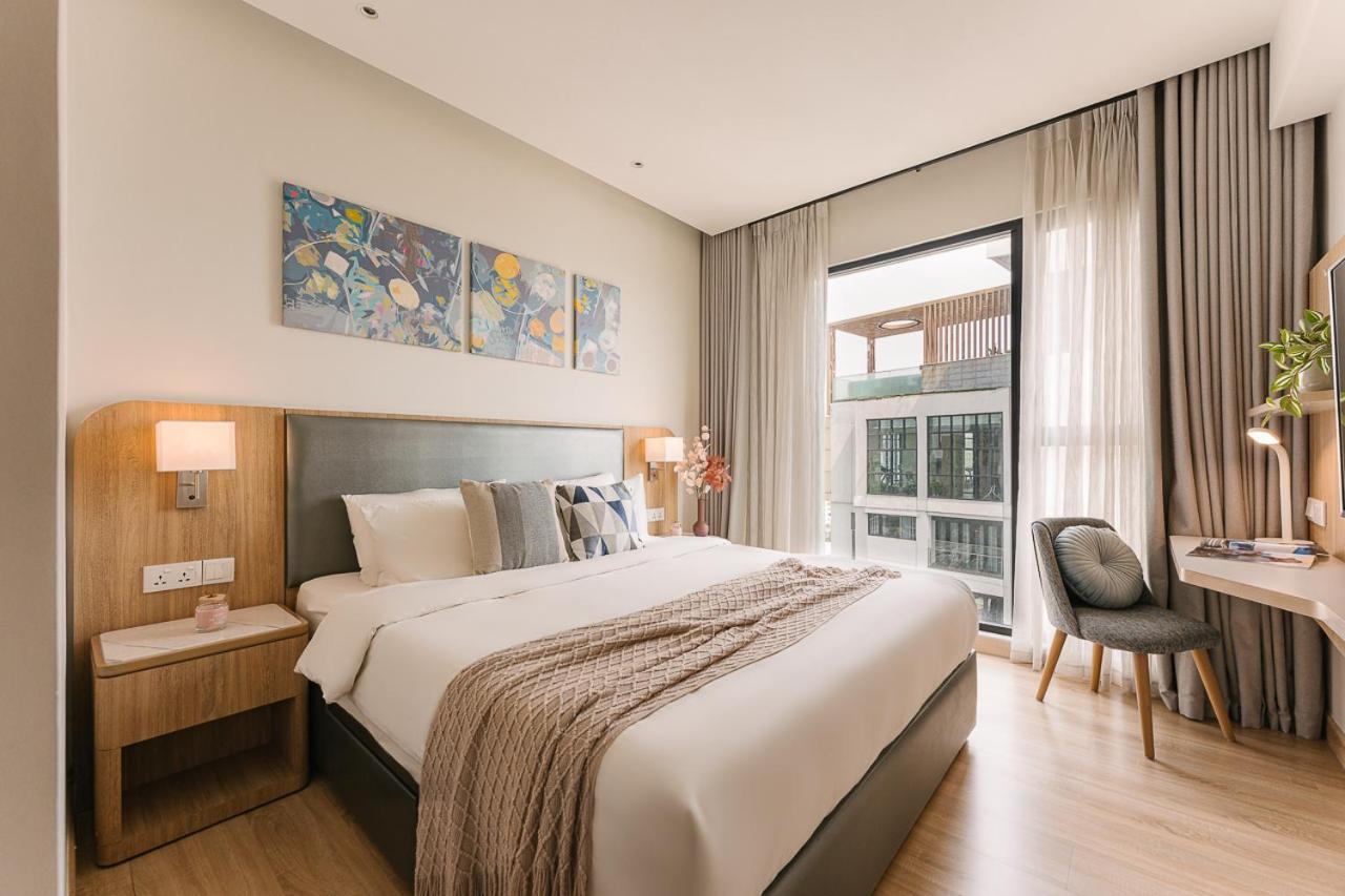 Zenity Apartel Dist 1 By Ssens Homes *