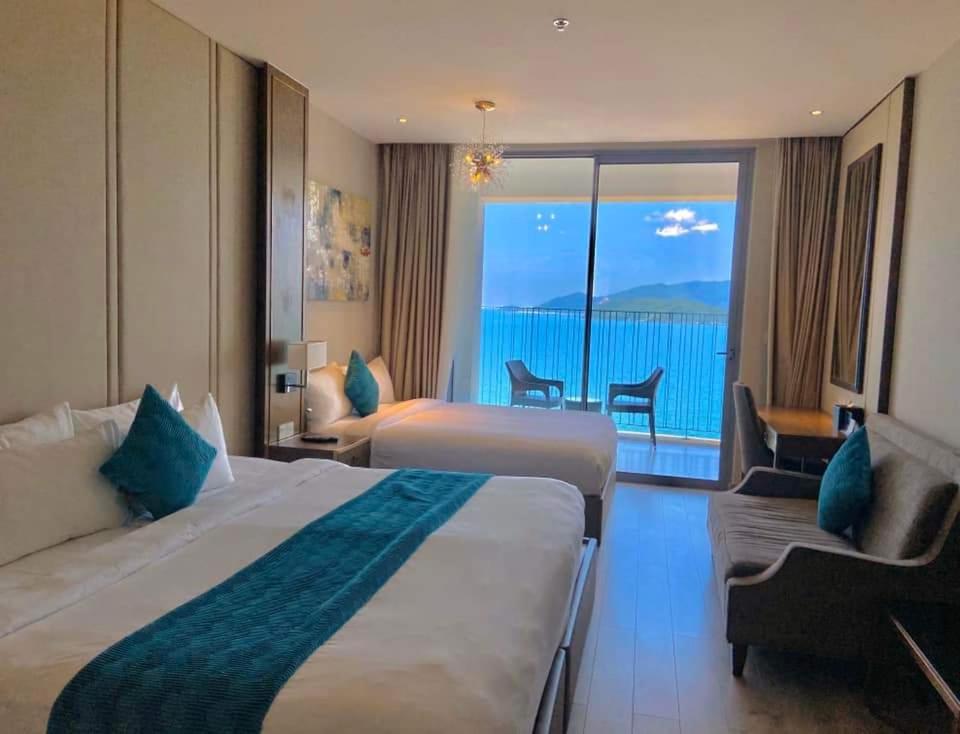 Oceanfront Apartment Nha Trang