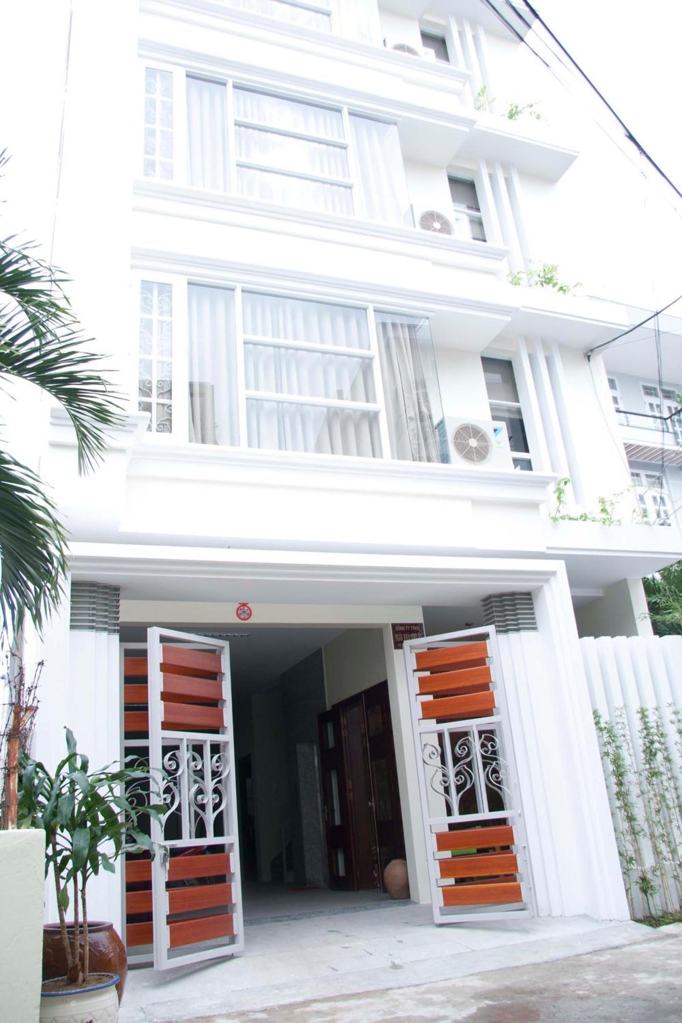 Little Aparthotel