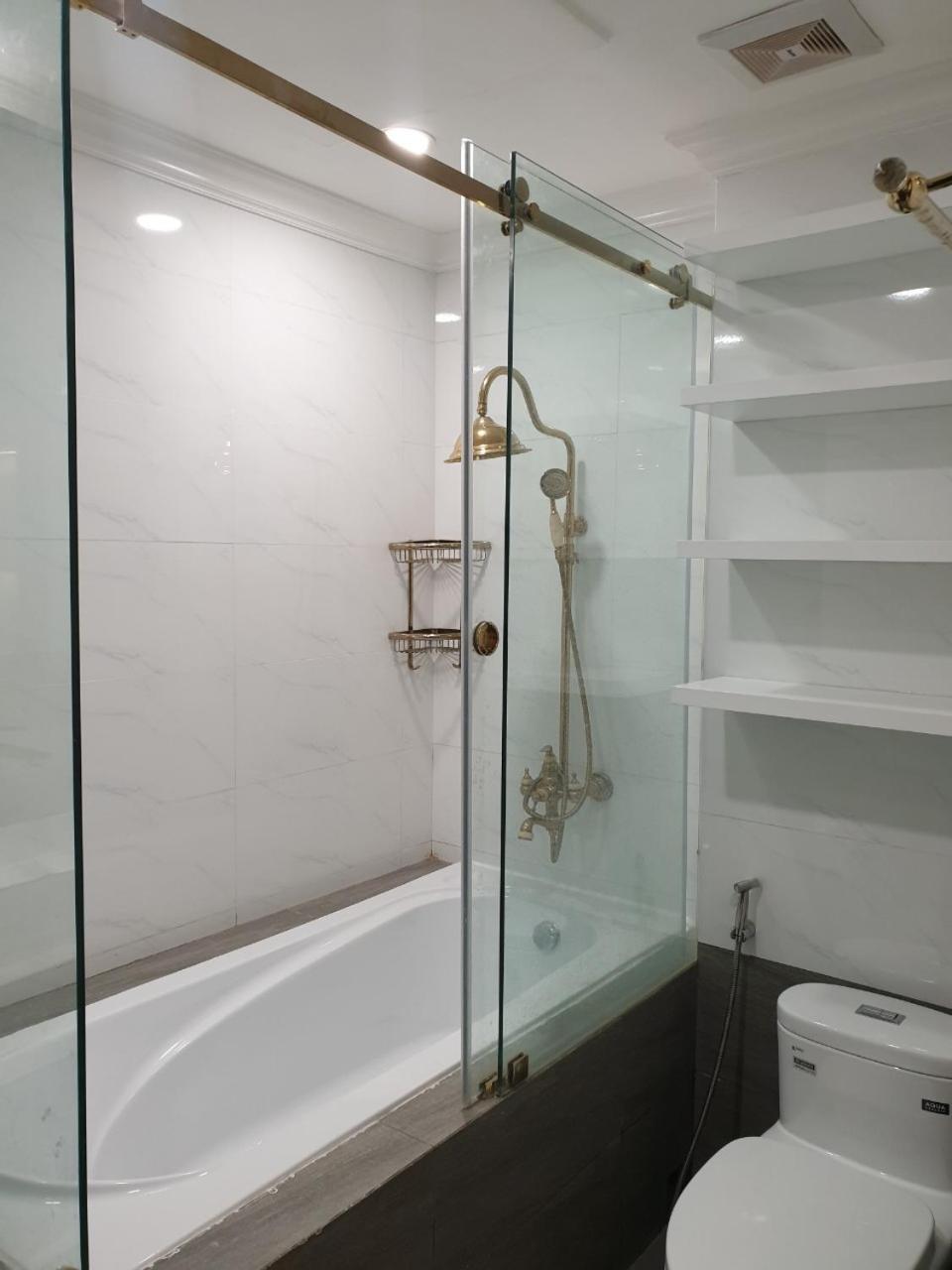 Hoa Sua Hotel