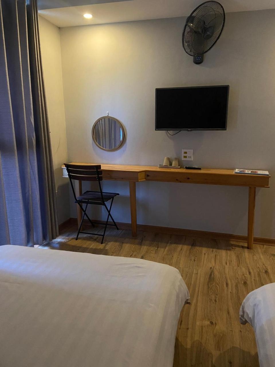Khách sạn Aroma 2*