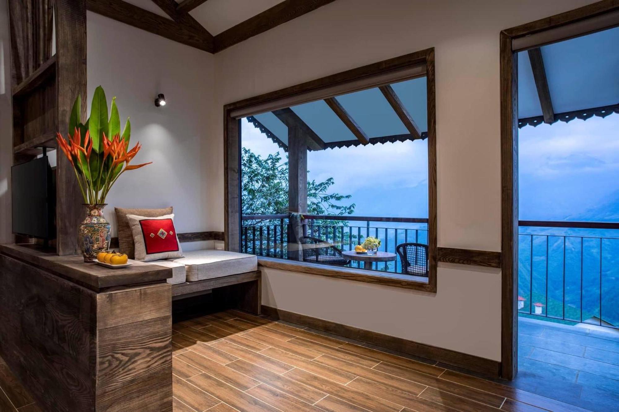 Catcat Hills & Resort
